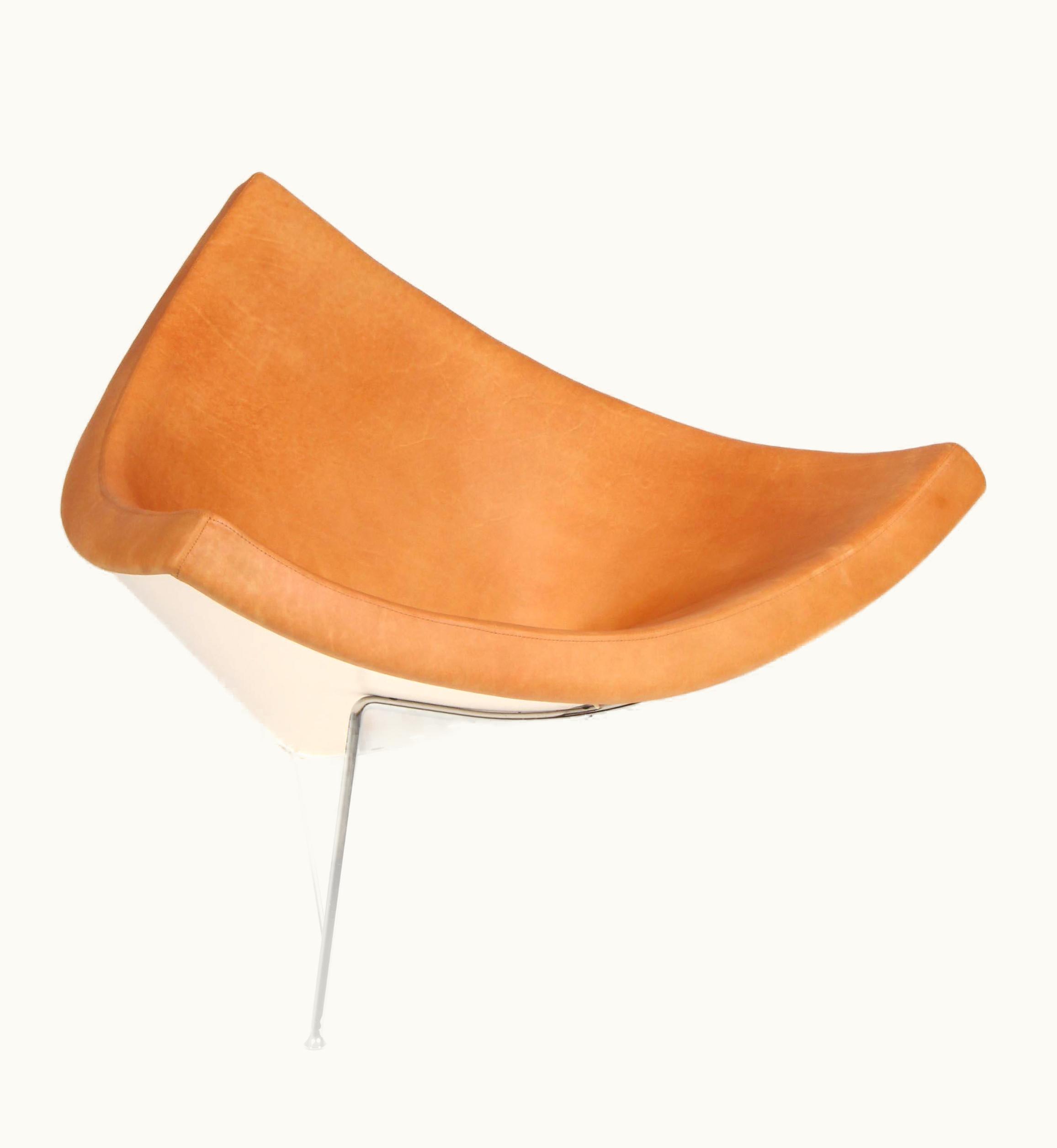 George Nelson George Nelson Original George Nelson Coconut Chair, VItra, Tan Leather, White Shell, Chrome
