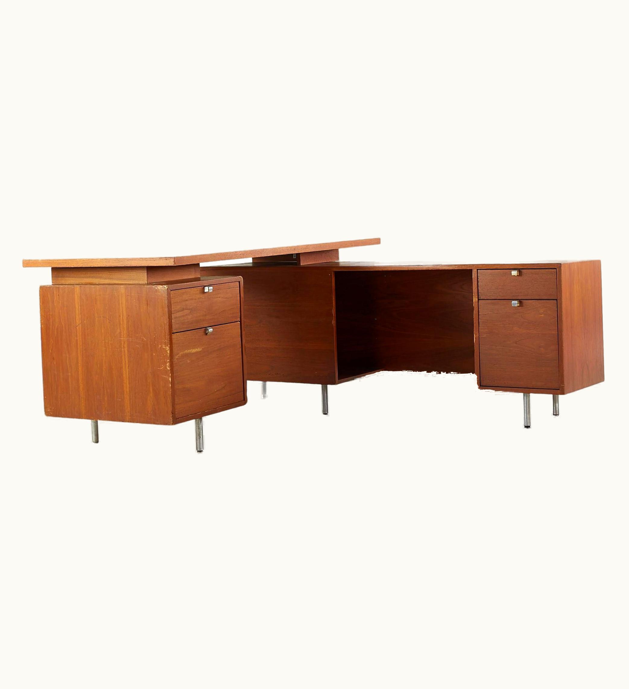 George Nelson George Nelson For Herman Miller Mid Century Walnut Corner Executive Desk