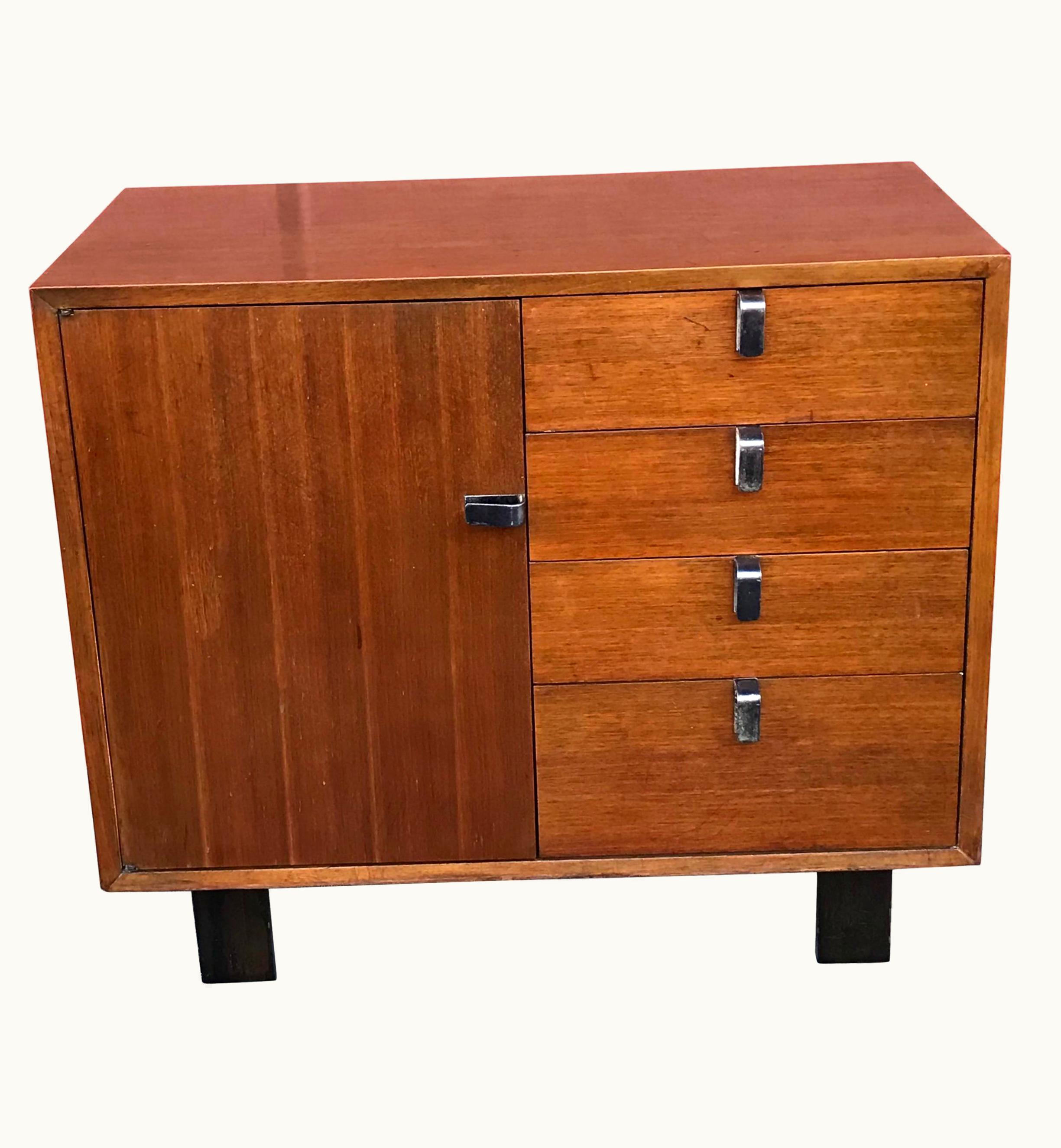 George Nelson George Nelson Mid Century George Nelson Walnut Dresser For Herman Miller Silver Pulls, Rare