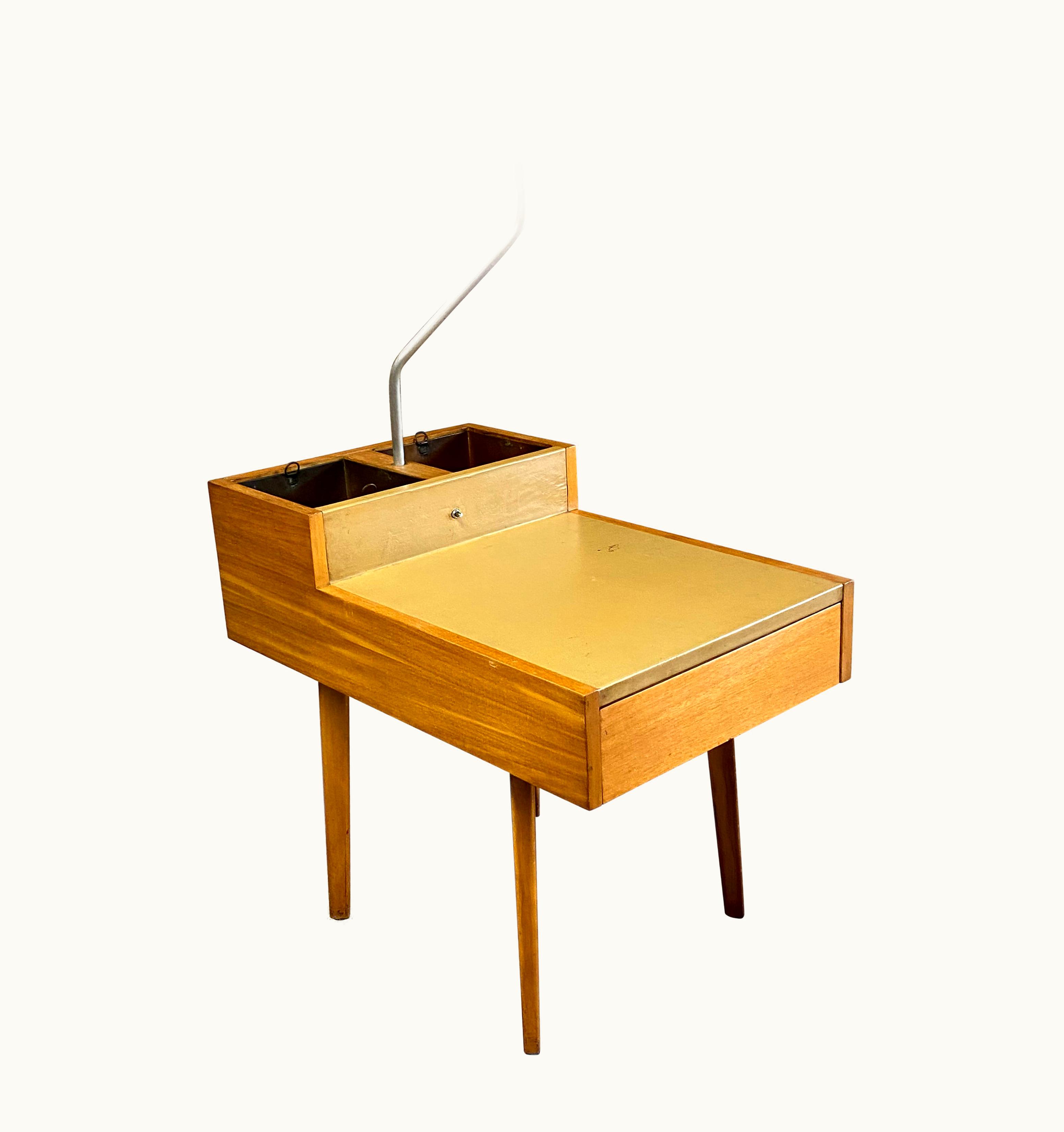 George Nelson George Nelson For Herman Miller Lamp And Planter Table