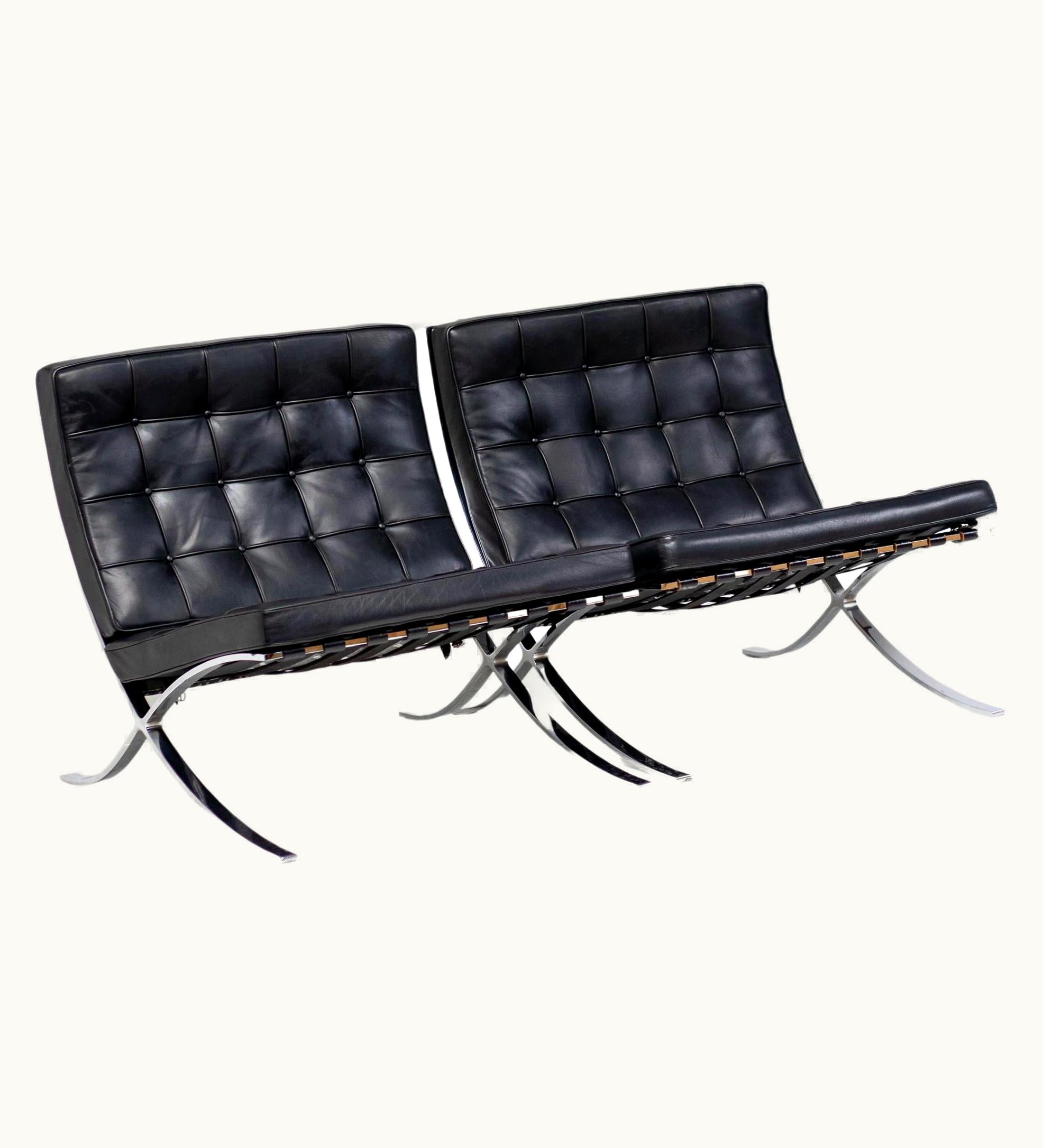 Ludwig Mies van der Rohe Ludwig Mies van der Rohe Pair Of Black Leather Mies Van Der Rohe For Knoll Barcelona Chairs
