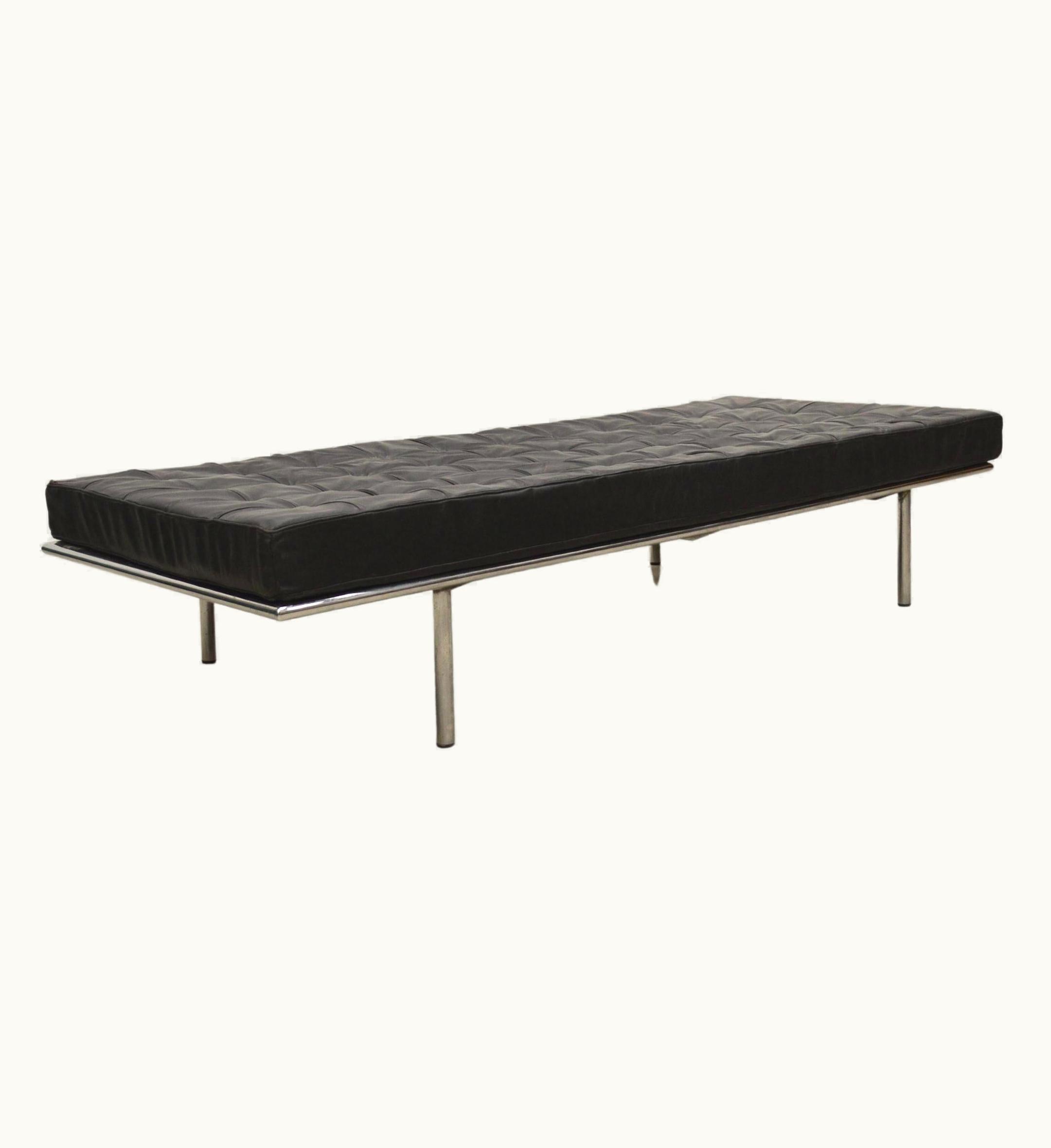Ludwig Mies van der Rohe Ludwig Mies van der Rohe Vintage Early Barcelona Daybed By Mies Van Der Rohe For Knoll, 1960s