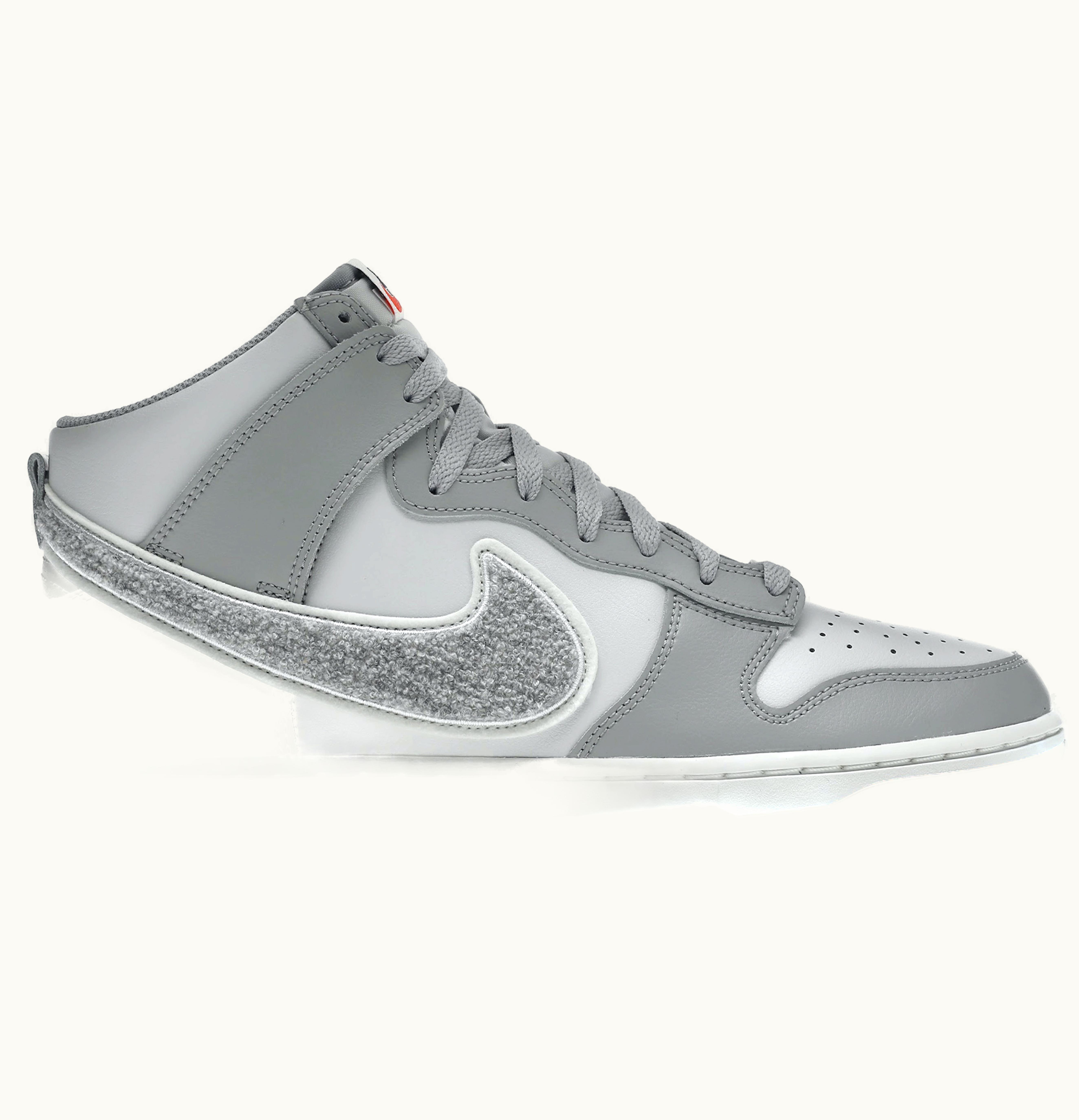 Nike Nike Dunk High University Chenille Swoosh Light Smoke Grey