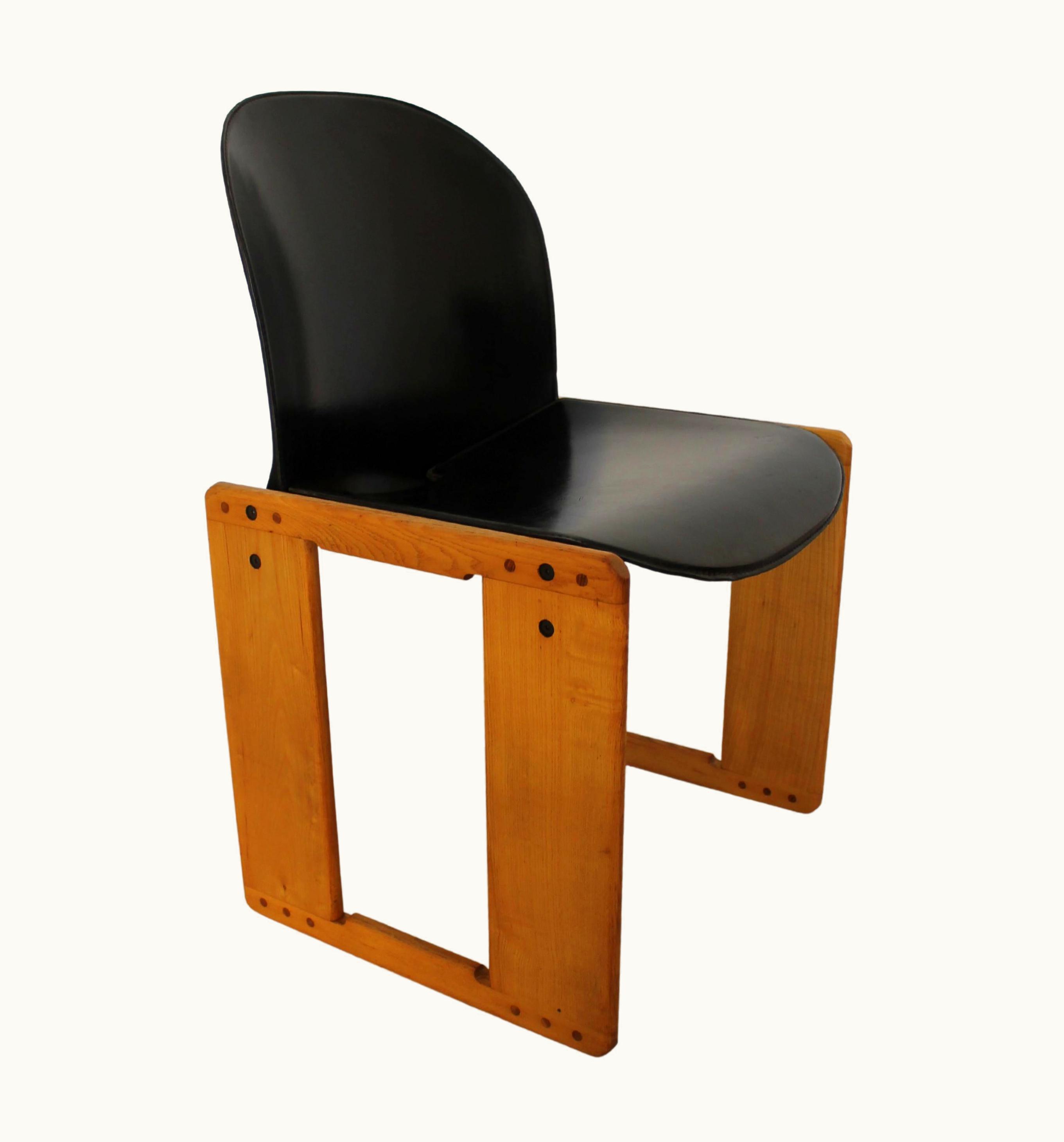Afra & Tobia Scarpa Afra & Tobia Scarpa Black Leather Dialogo Chair 'Four Available' For B&B, Italy 1970s