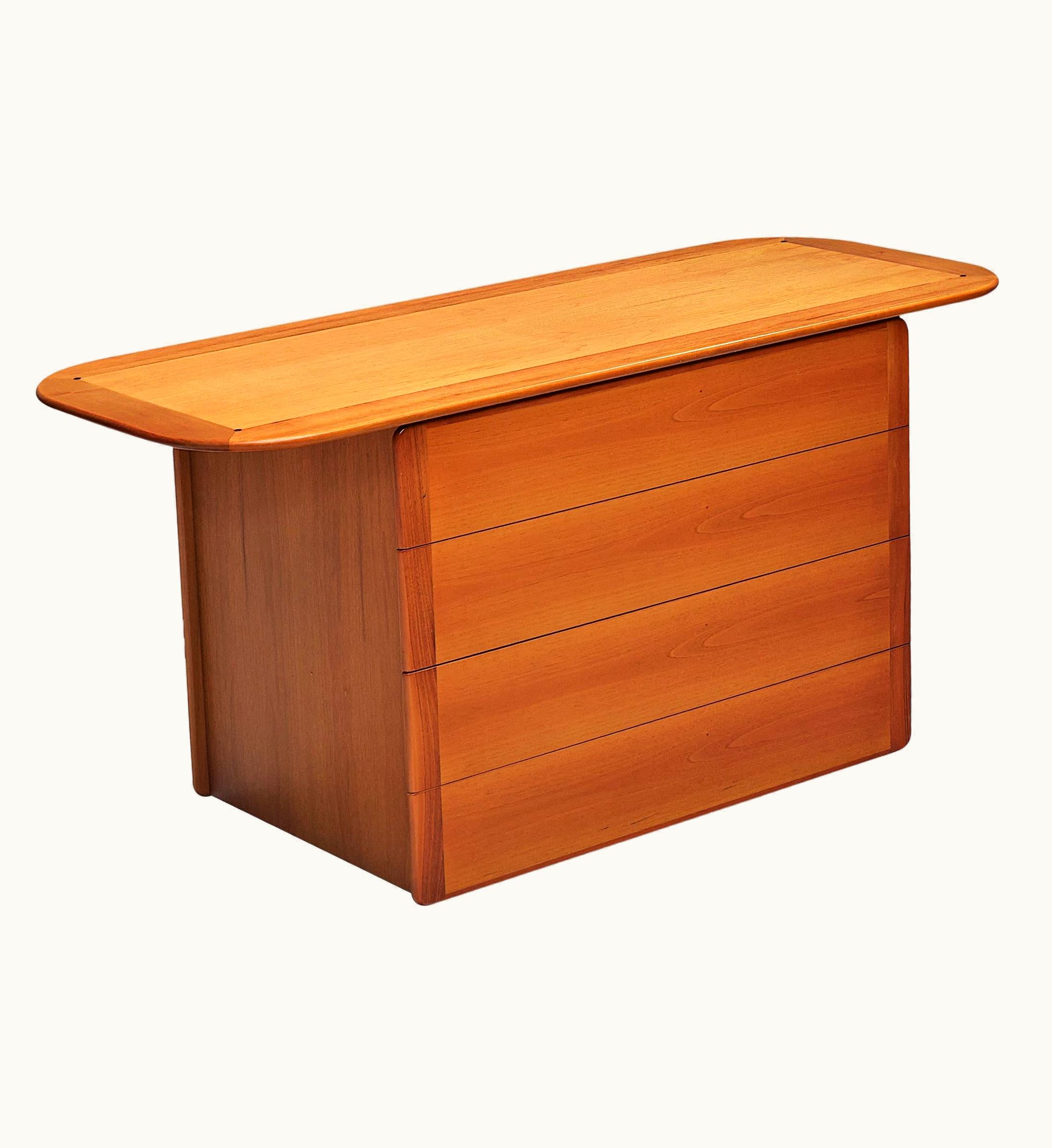 Afra & Tobia Scarpa Afra & Tobia Scarpa For Molteni Chest Of Drawers 'Mid' In Walnut