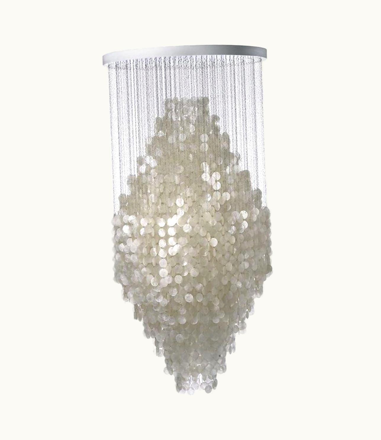 Verner Panton Verner Panton 8DM Chandelier 1964 White Shells, 1964