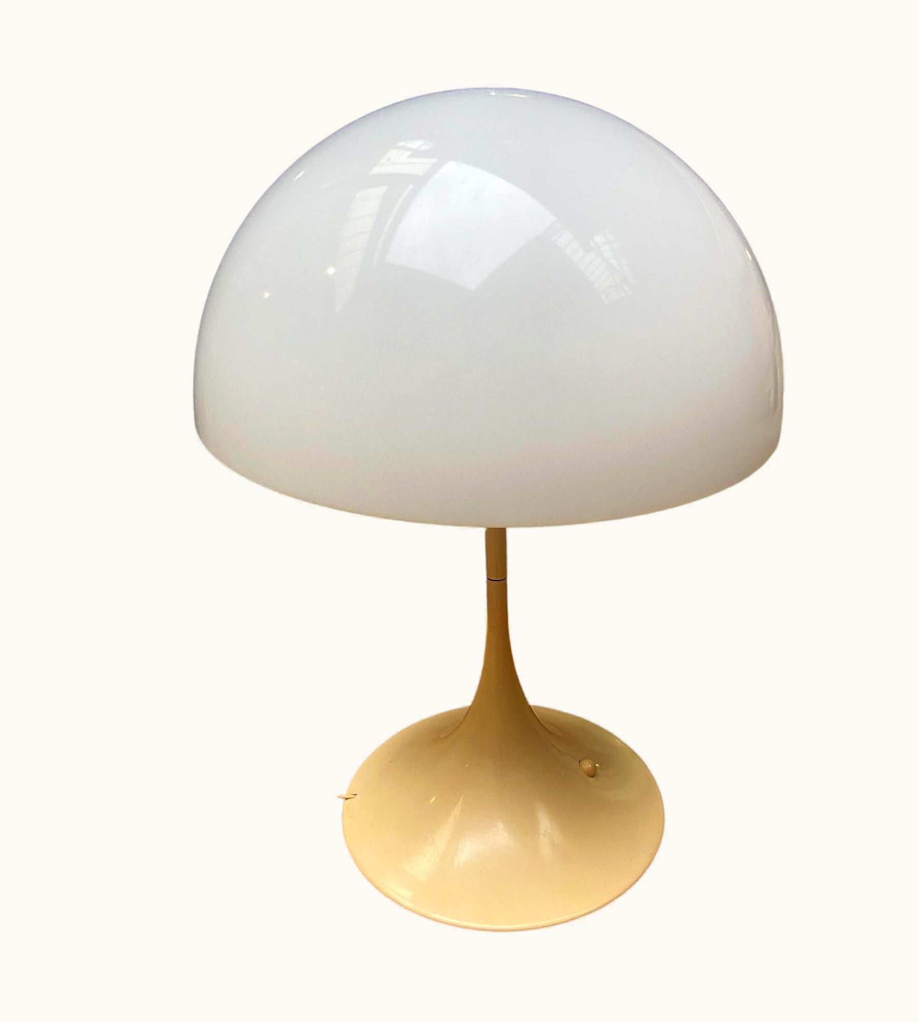 Verner Panton Verner Panton Vintage Panthella Lamp, Verner Panton Edition Louis Poulsen, 1971