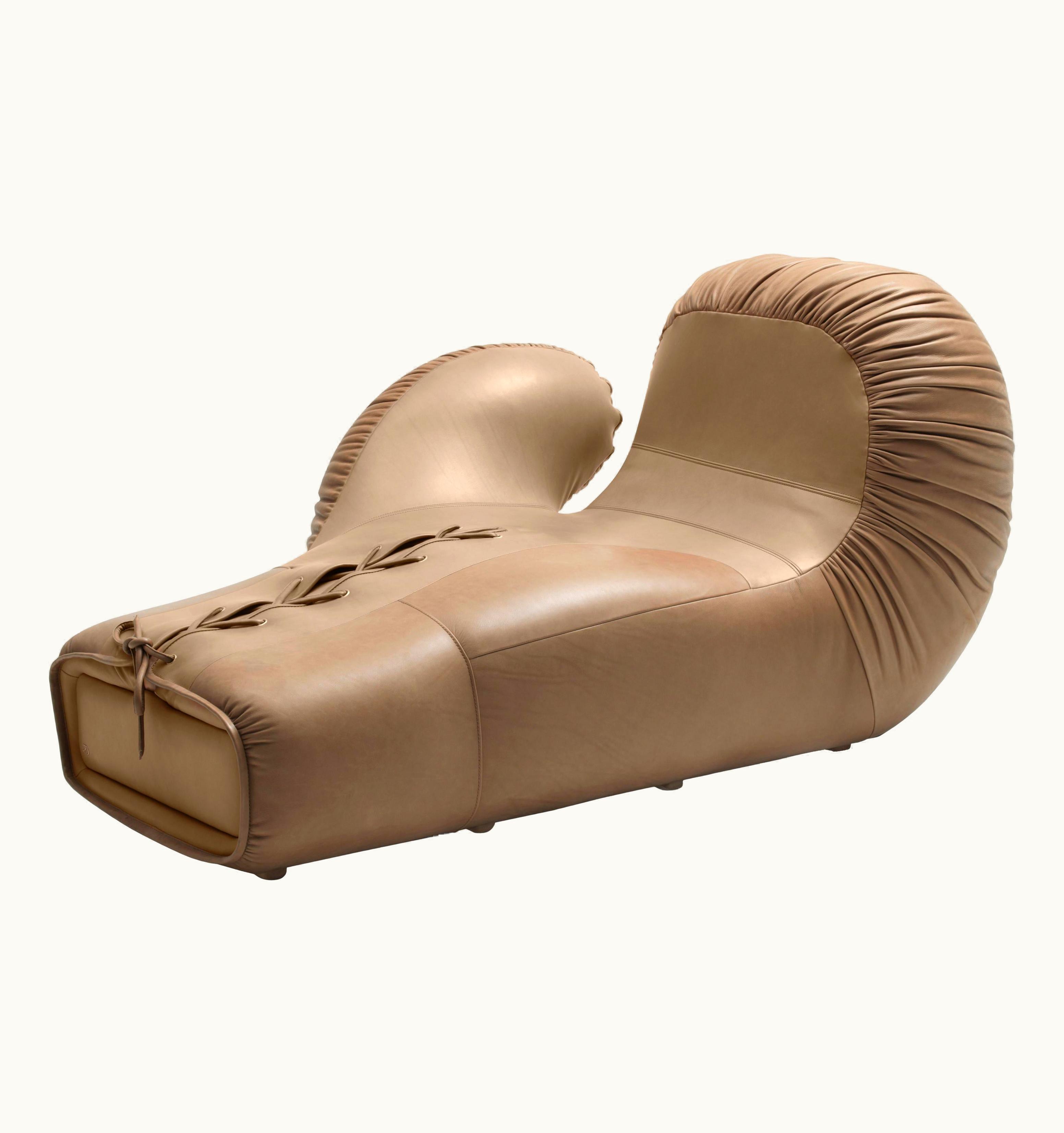 De Sede De Sede DS-2878 Italian Pop Boxing Glove Chaise Longue Left By De Sede
