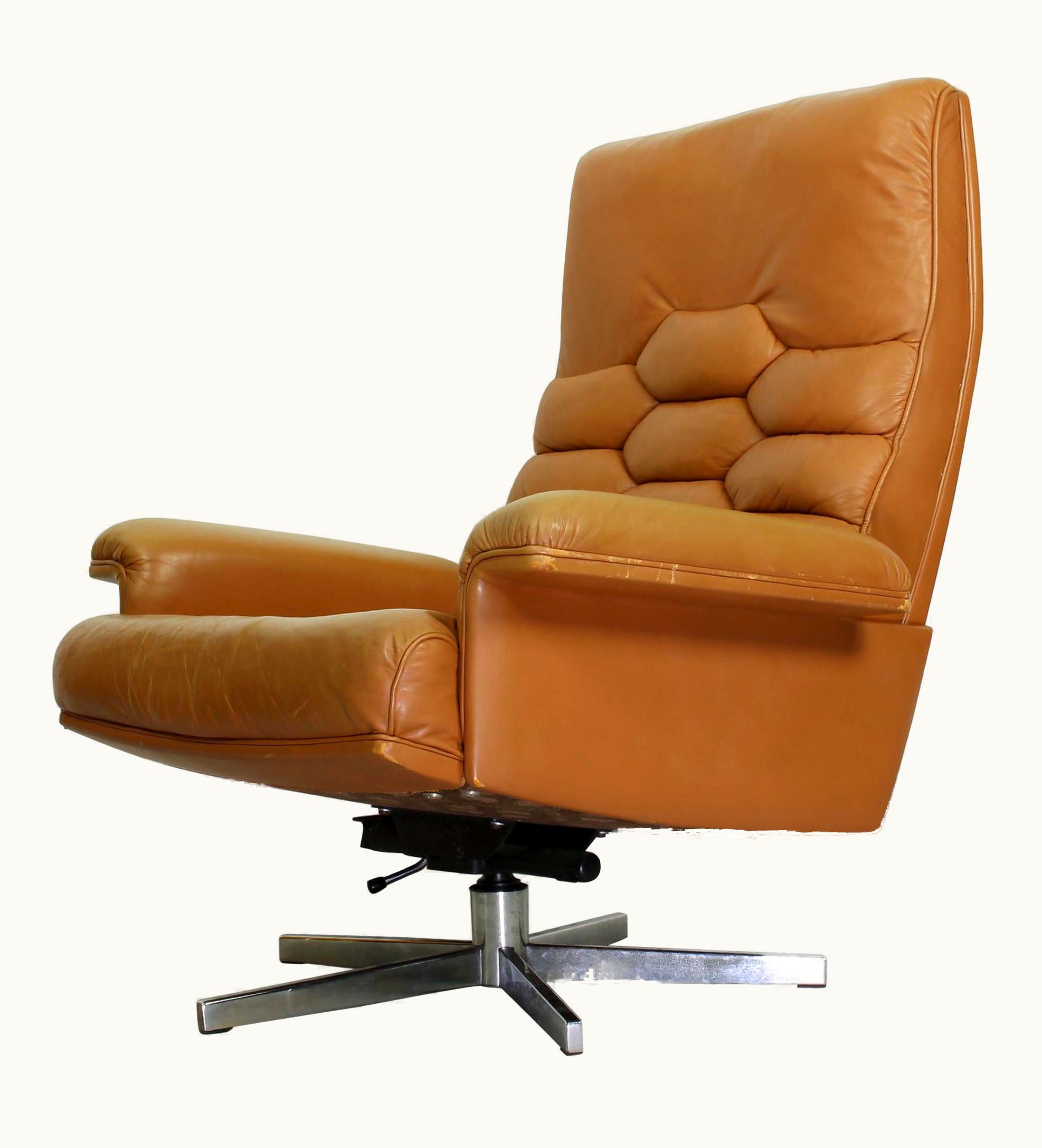 Robert Haussmann Robert Haussmann Vintage De Sede DS 35 Swivel Armchair By Robert Haussmann, Switzerland, 1970s