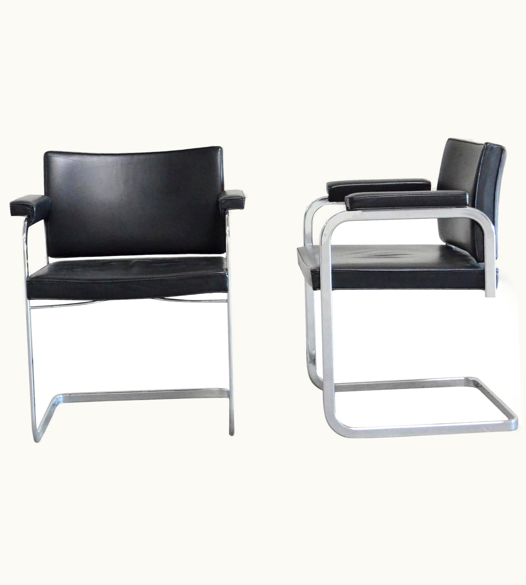 Robert Haussmann Robert Haussmann De Sede RH 305 Chair Black UZ0202130