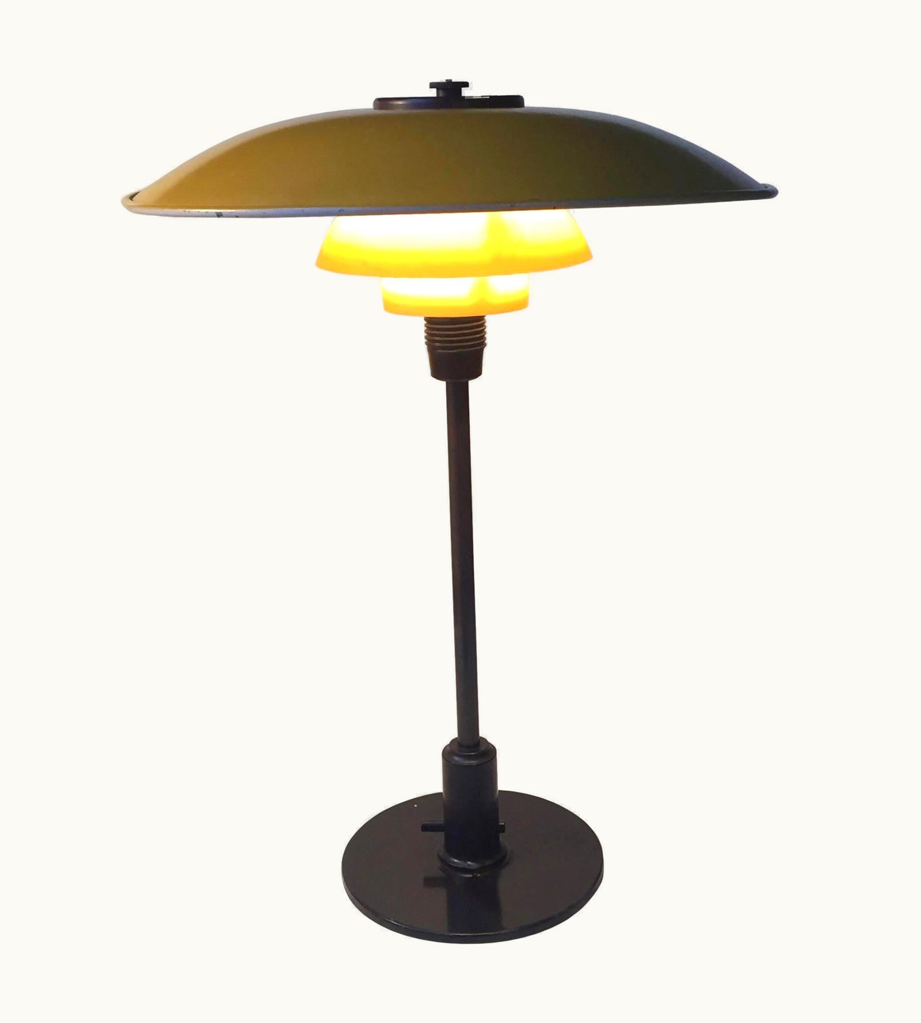 Poul Henningsen Poul Henningsen 1930s PH 3, 5/2 Table Lamp By Poul Henningsen For Louis Poulsen Denmark