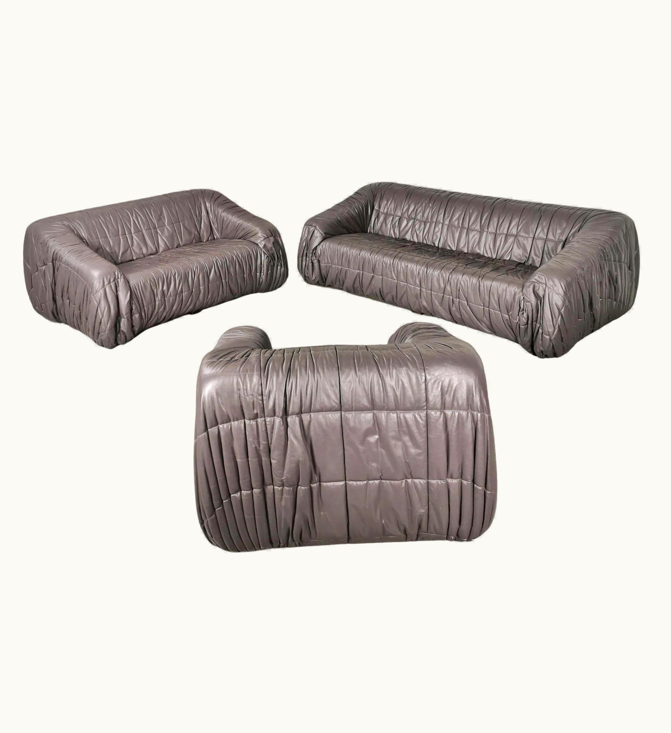 Gionathan de Pas & Donato D'Urbino & Paolo Lomazzi Gionathan de Pas & Donato D'Urbino & Paolo Lomazzi Set Divani E Poltrona In Pelle Anni 70 Produzione Dell'Oca Italia