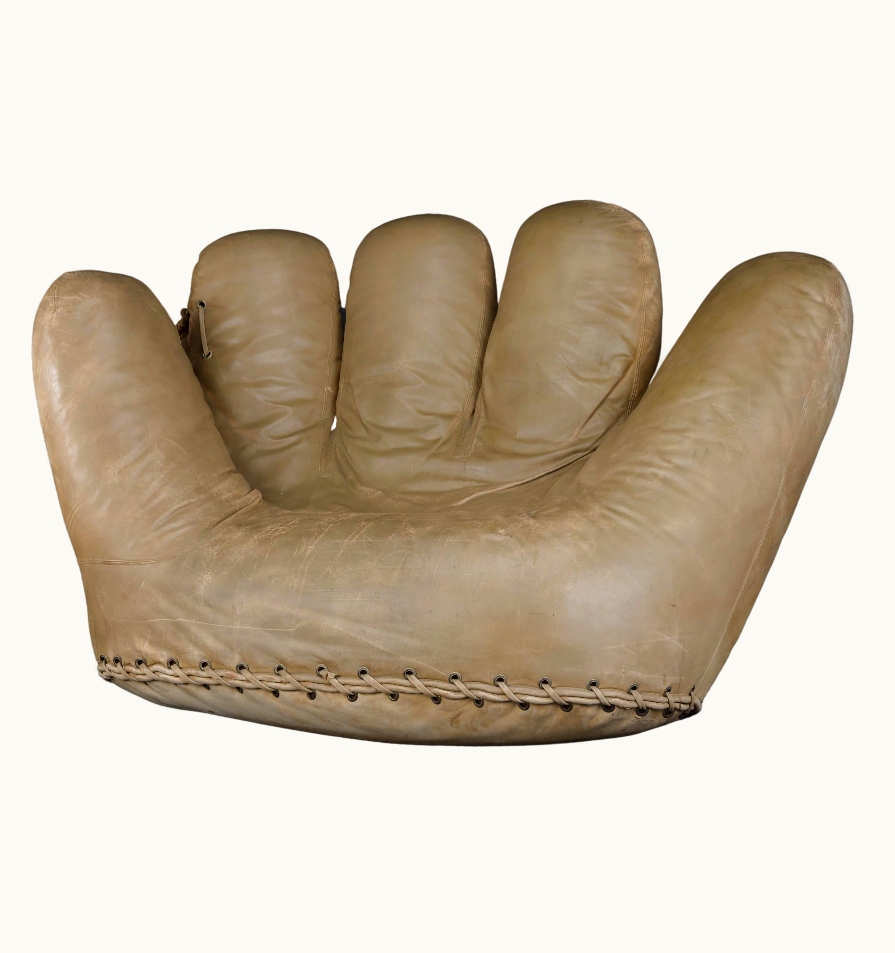 Gionathan de Pas & Donato D'Urbino & Paolo Lomazzi Gionathan de Pas & Donato D'Urbino & Paolo Lomazzi Baseball Glove By Pas d'Urbino & Lomazzi For Poltronova Joe Chair