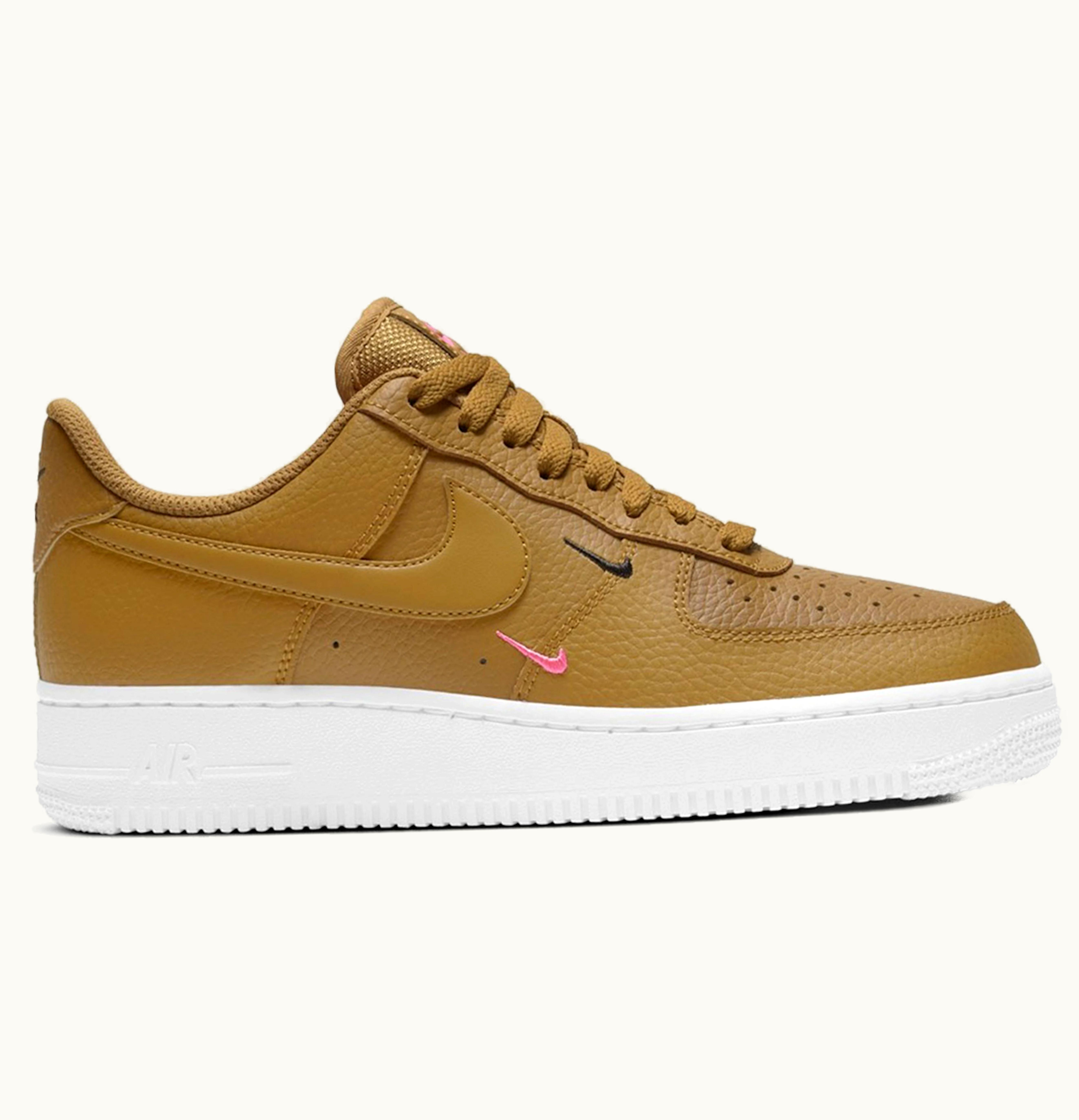Nike Nike Air Force 1 Low 07 Essential Wheat Mini Swoosh W