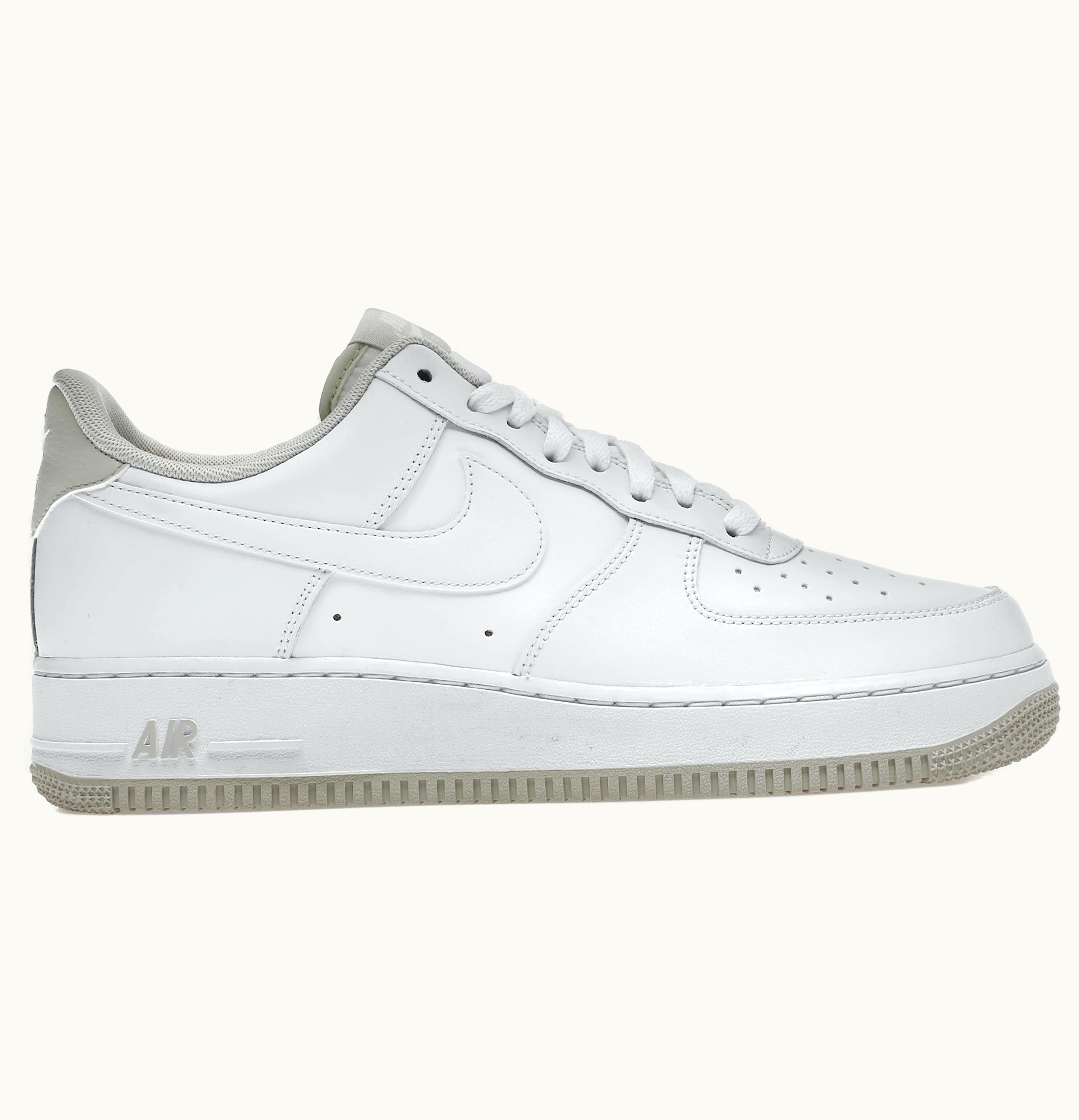 Nike Nike Air Force 1 07 White Light Bone