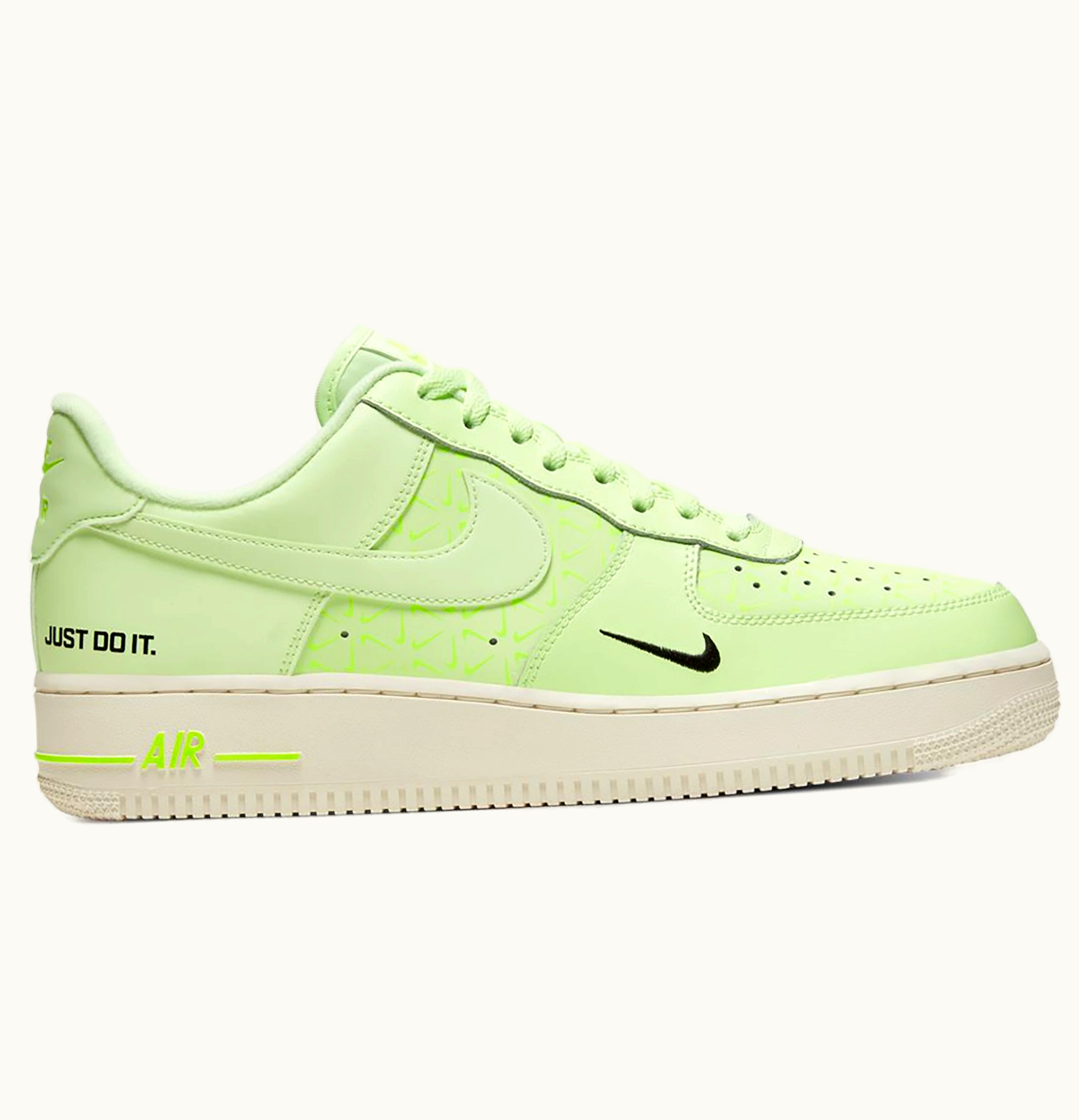 Nike Nike Air Force 1 Low Just Do It Barely Volt