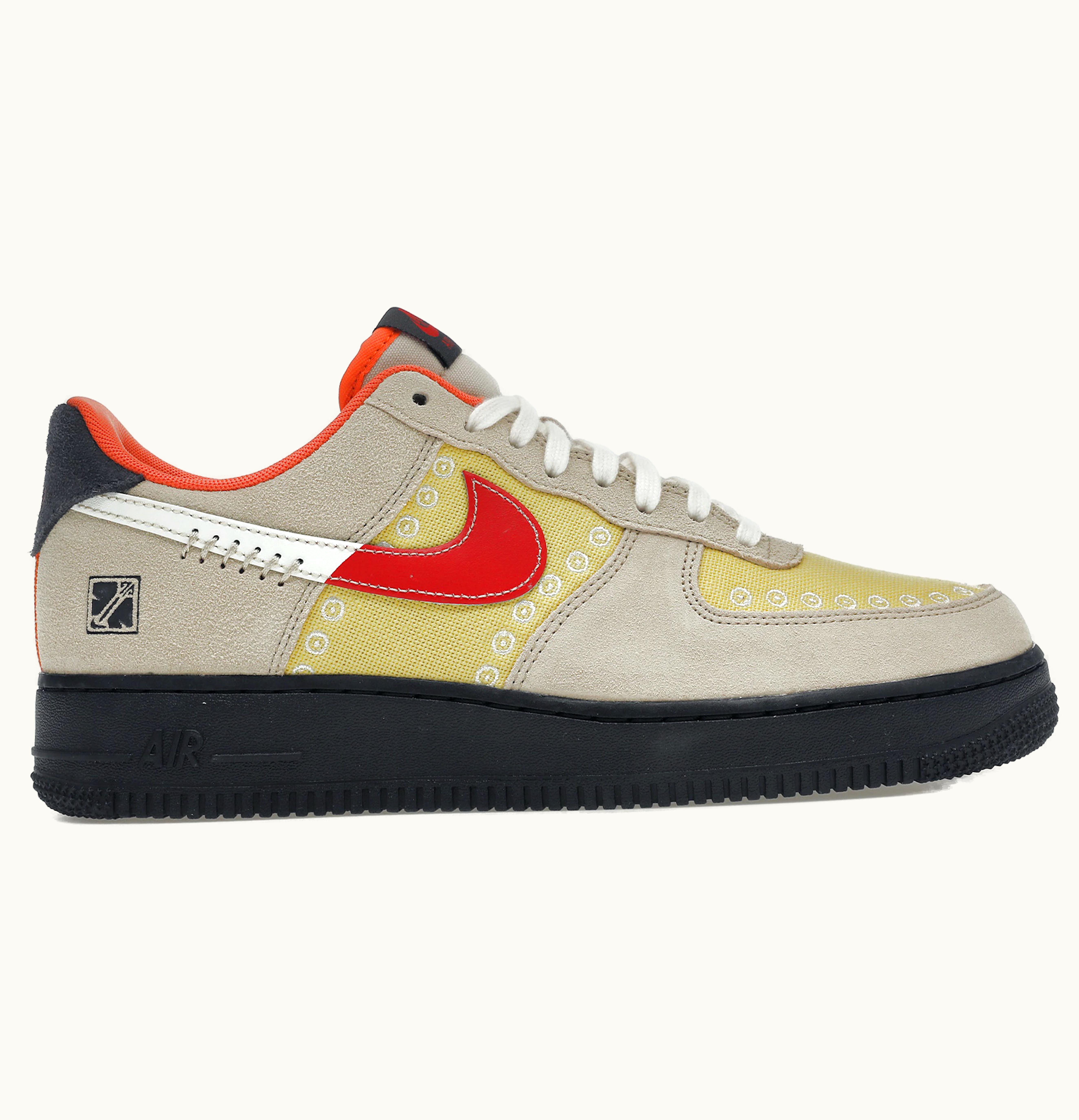 Nike Nike Air Force 1 Low 07 LX Somos Familia