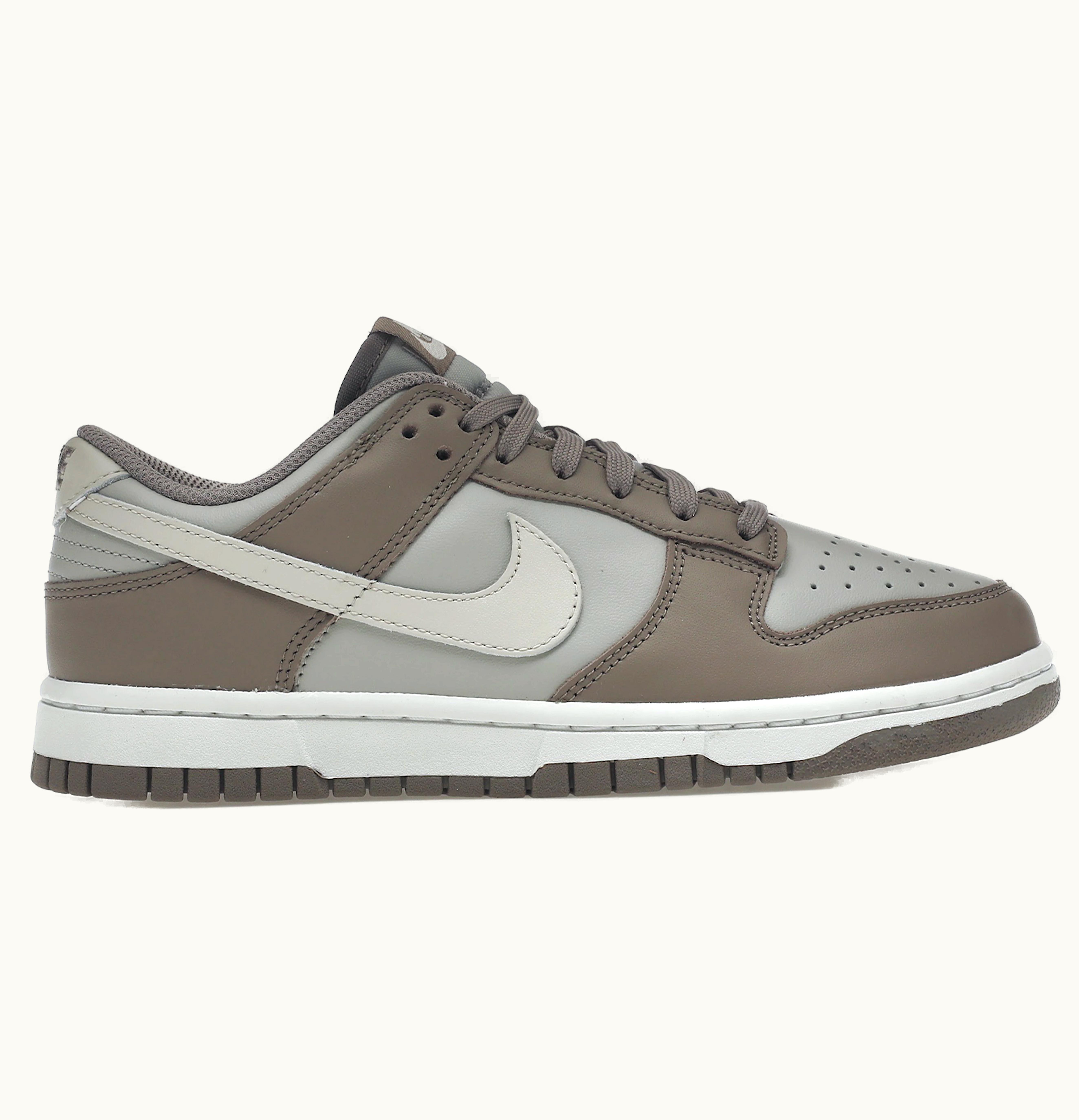 Nike Nike Dunk Low Bone Beige W