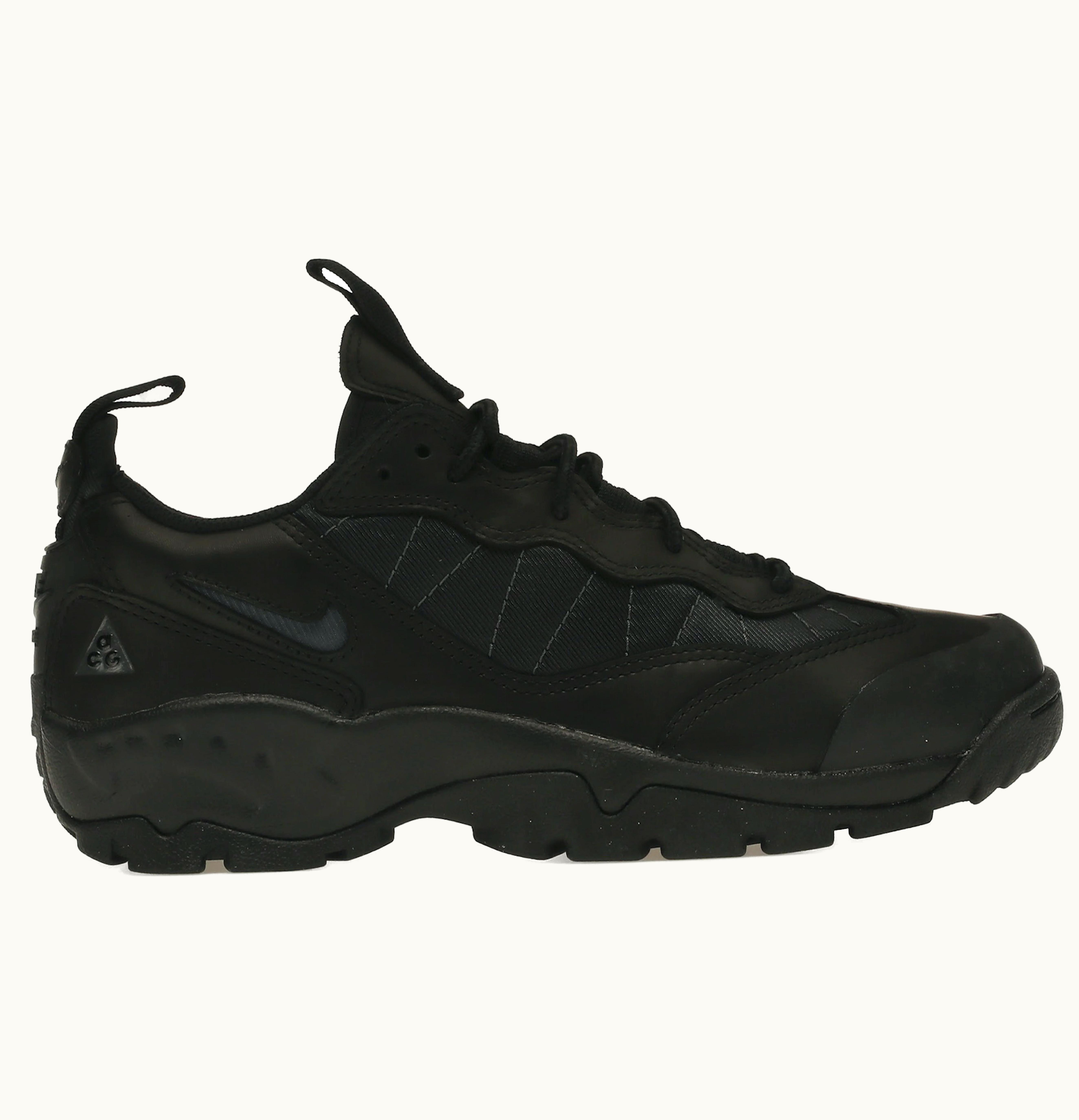 Nike Nike ACG Air Mada Triple Black