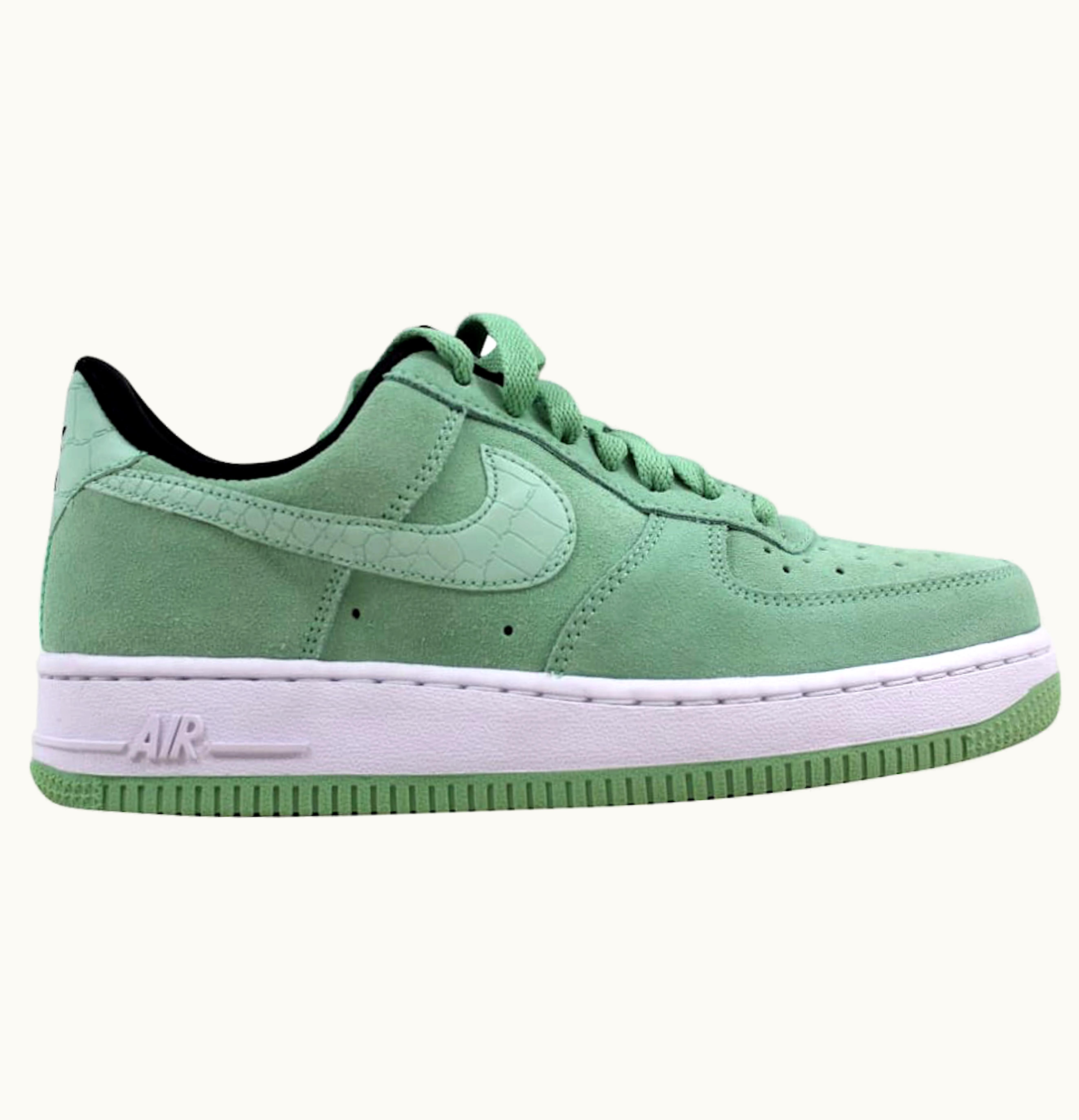 Nike Nike Air Force 1 07 Seasonal Enamel Green Enamel Green W