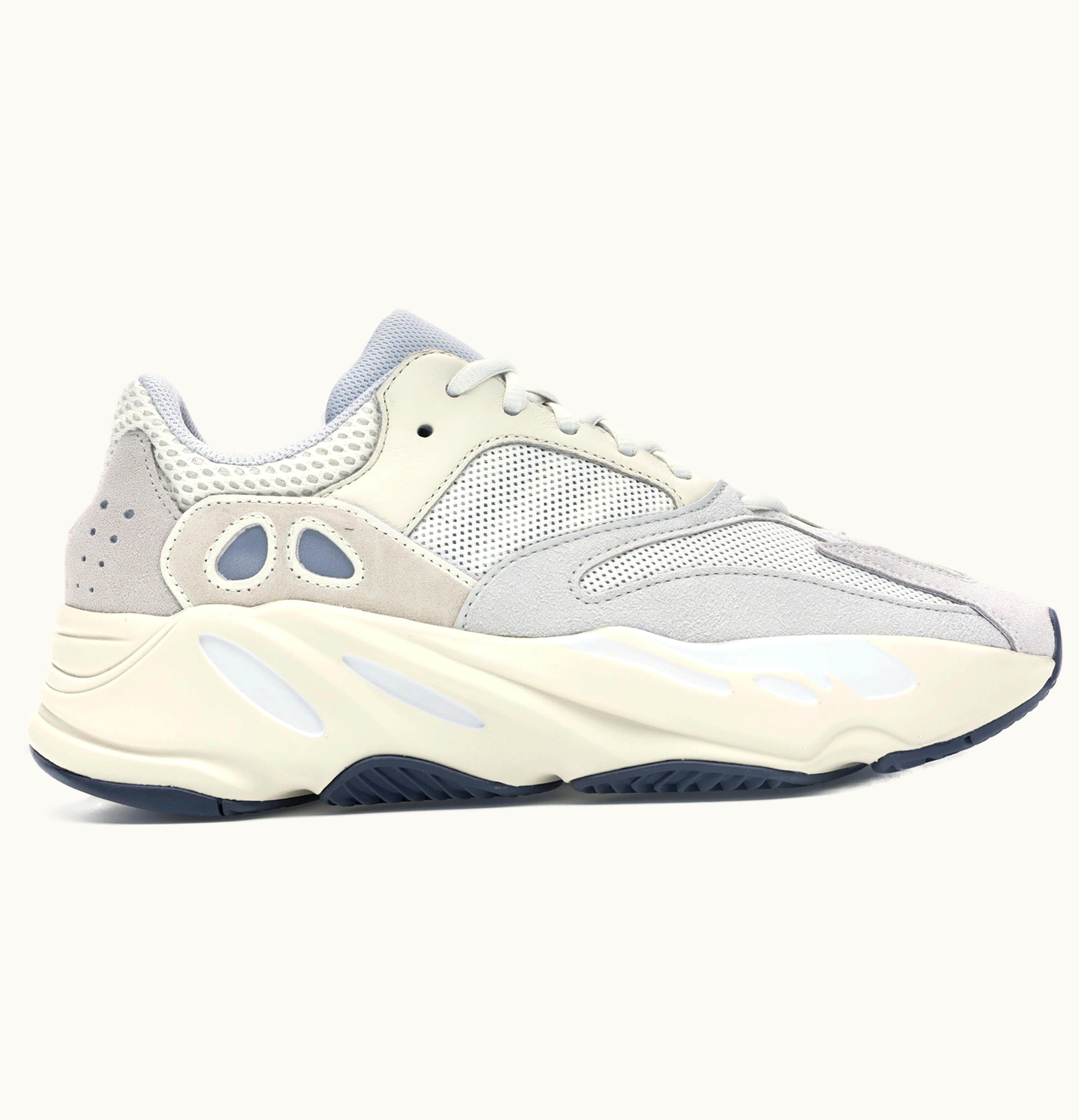 Adidas adidas Yeezy Boost 700 Analog