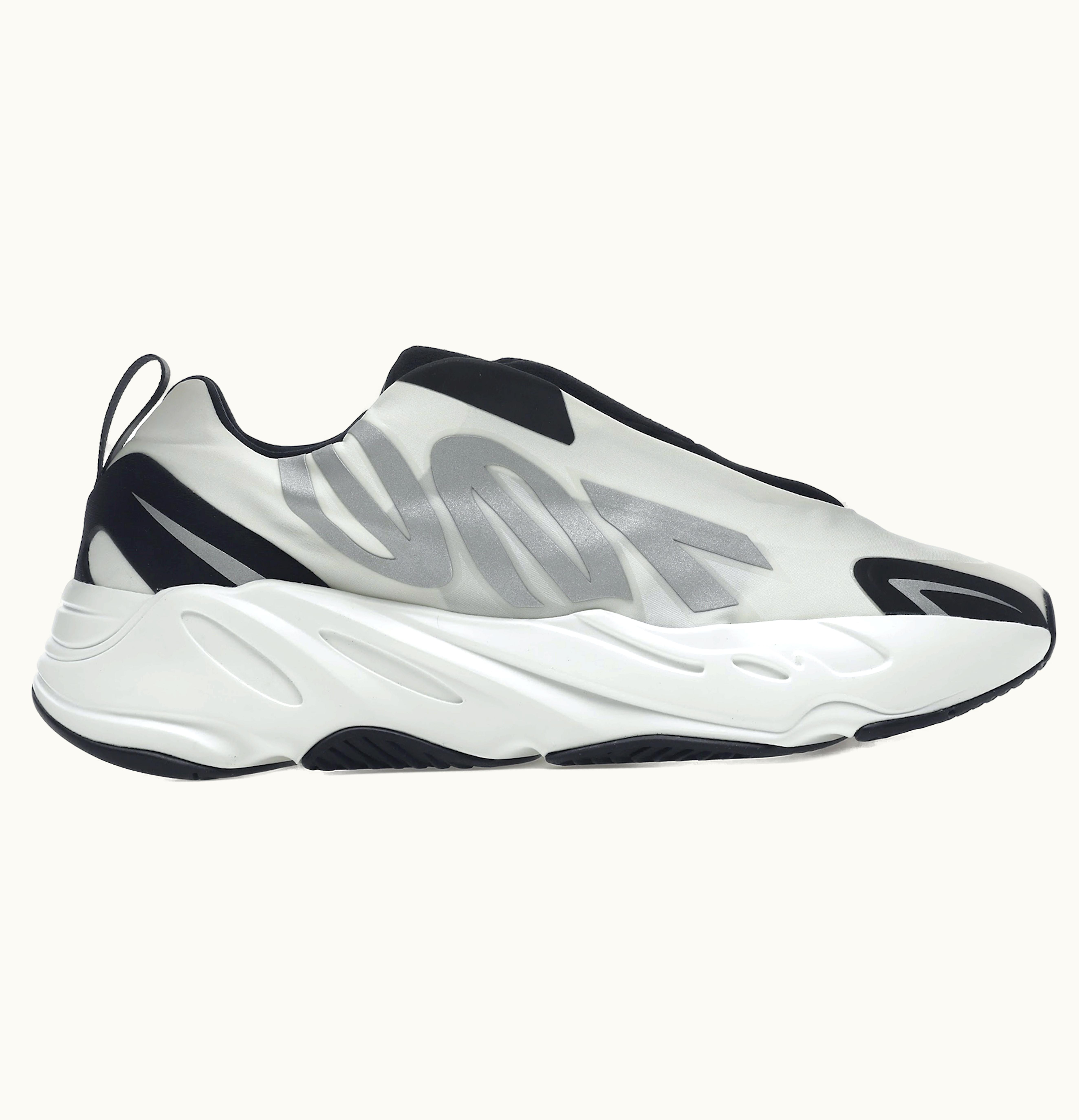 Adidas adidas Yeezy Boost 700 MNVN Laceless Analog