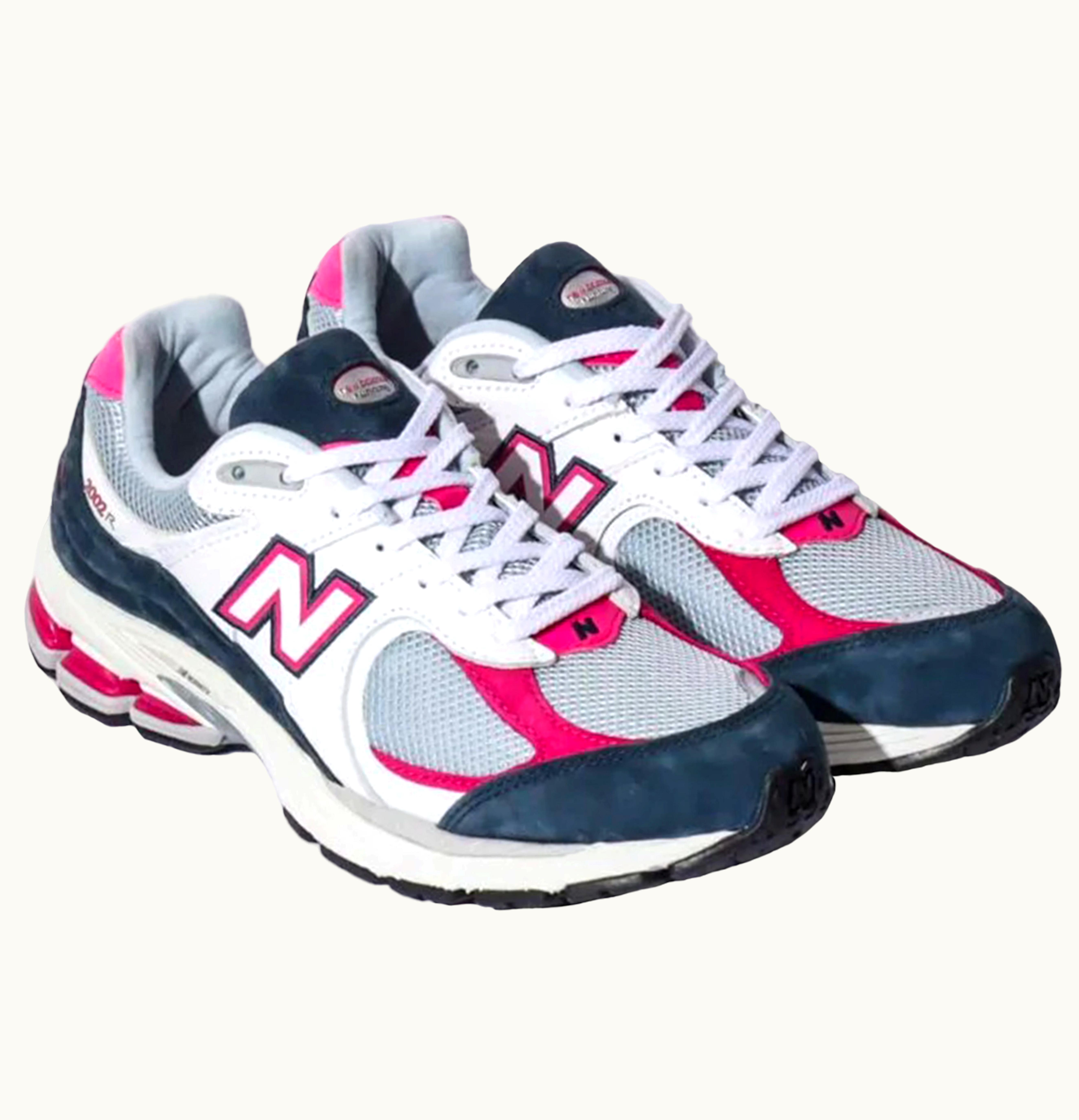 New Balance 2002R atmos White Pink