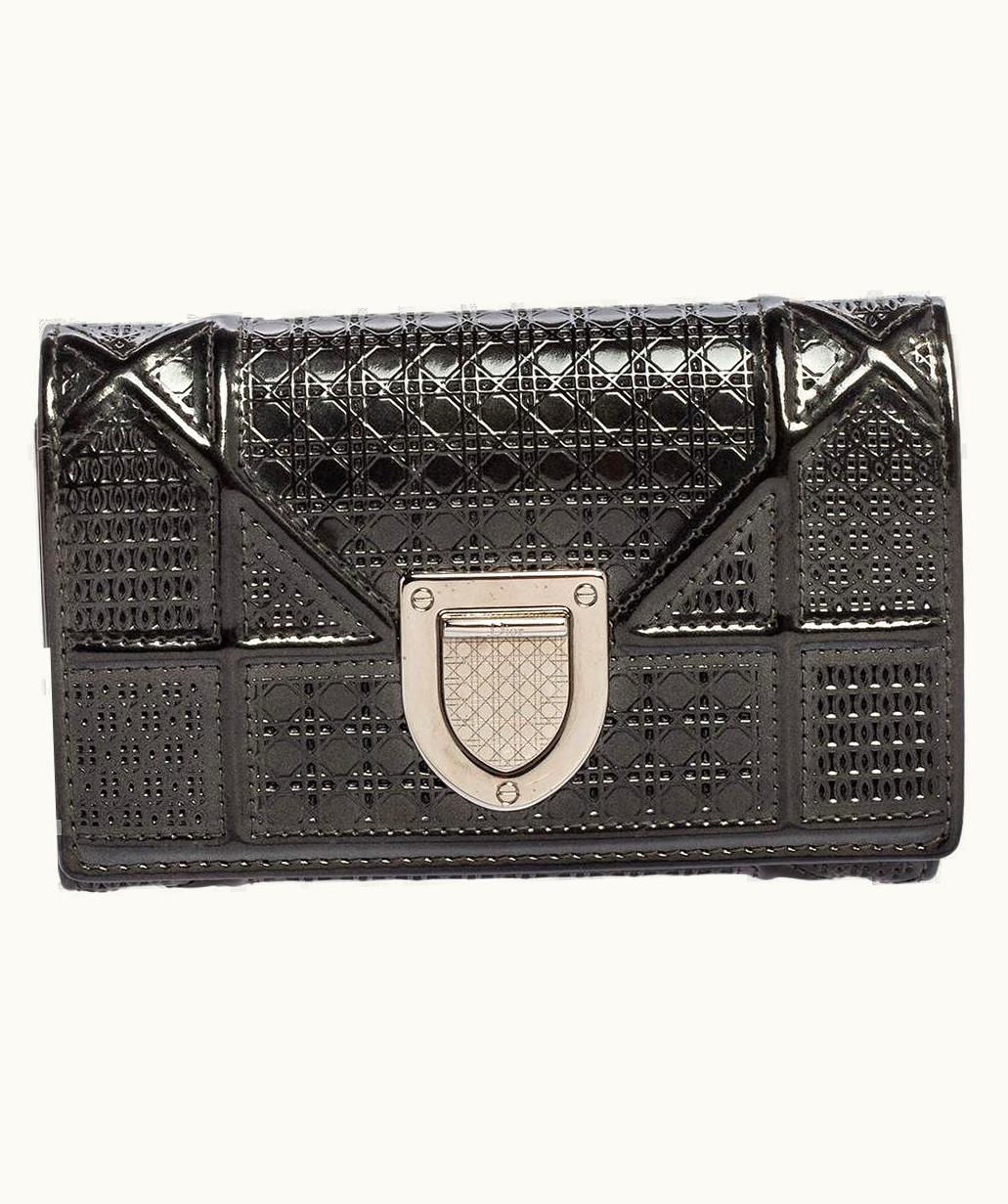 Dior Dior Grey Micro Cannage Patent Leather Diorama Trifold Wallet UZ0569577