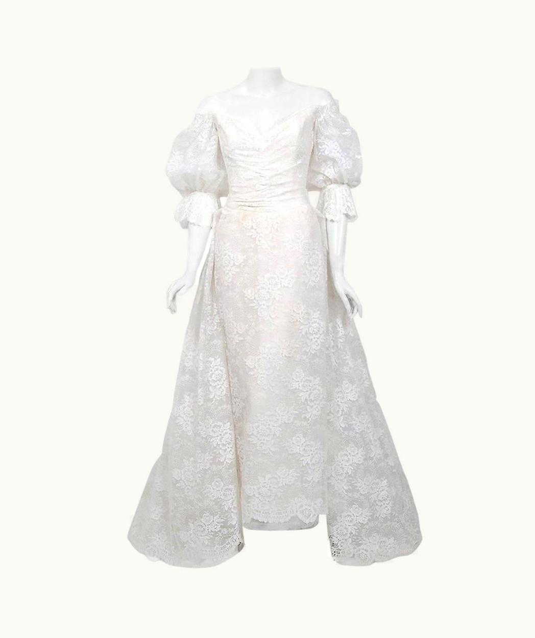 Dior Vintage 1987 Christian Dior Haute Couture White Lace Off-Shoulder Bridal Gown