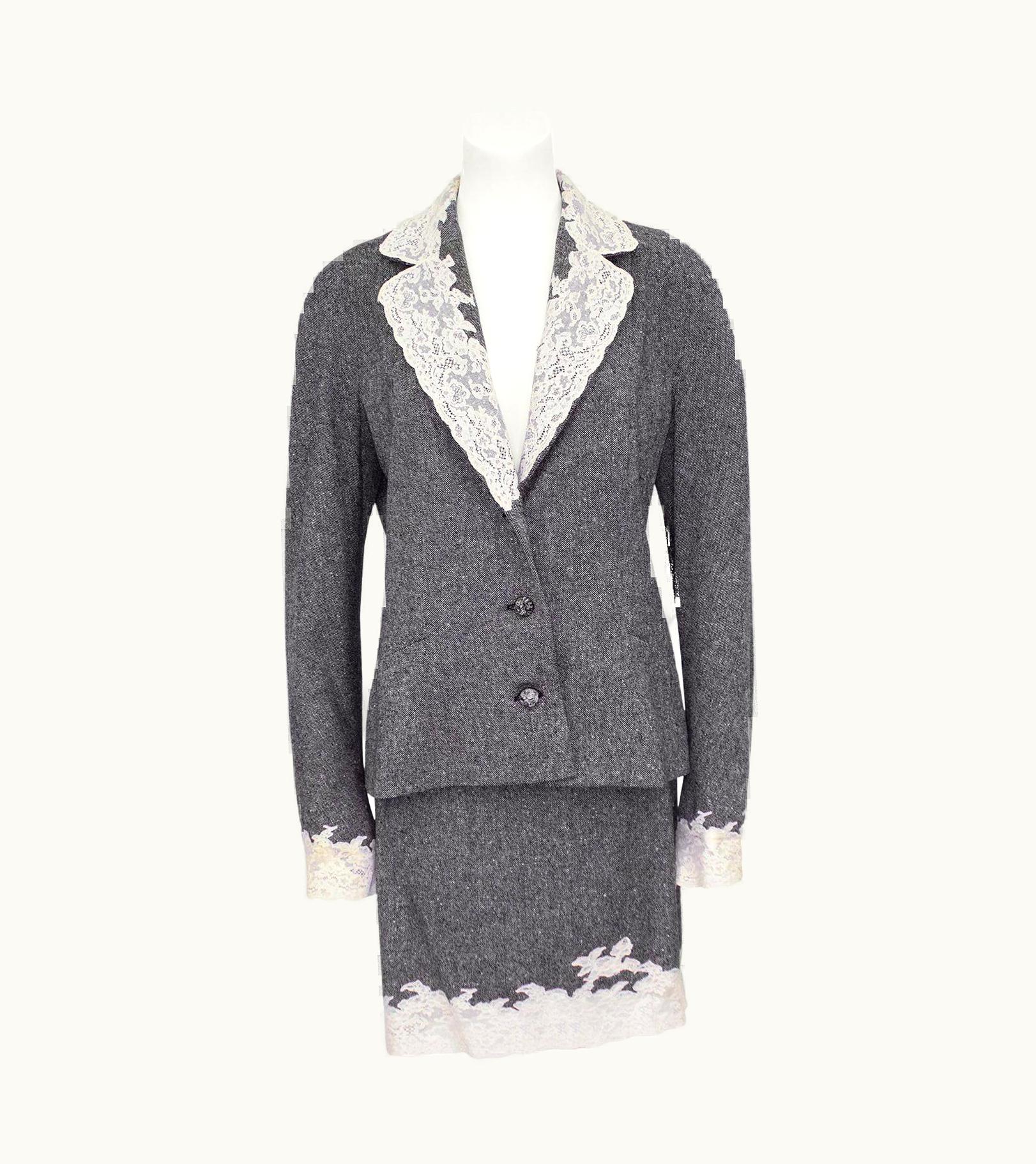 Dior Fall/Winter 1998 Christian Dior Grey Wool Tweed Skirt Suit With Cream Lace