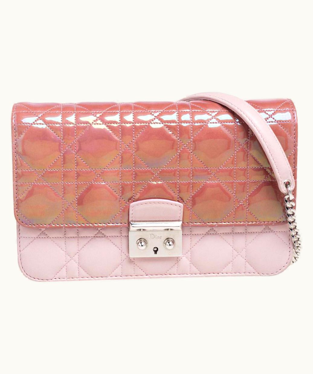 Dior Iridescent/Pink Cannage Quilted Patent And Leather Lock Clutch Bag UZ0571415