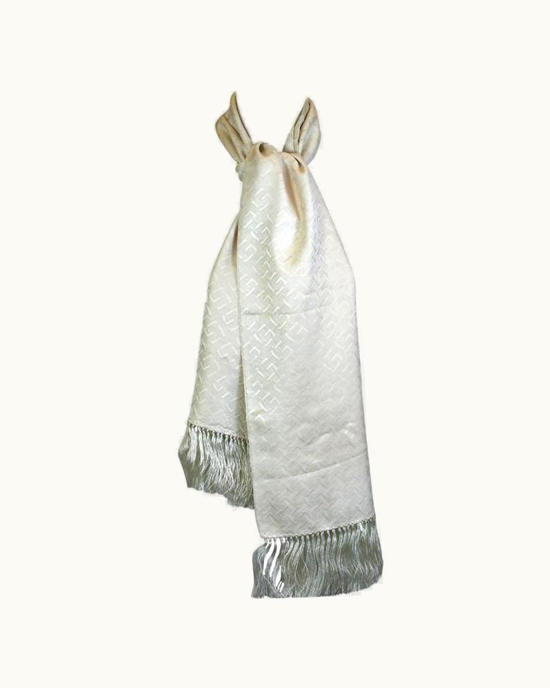 Gucci Oversized Gucci Ivory Silk Jacquard Muffler