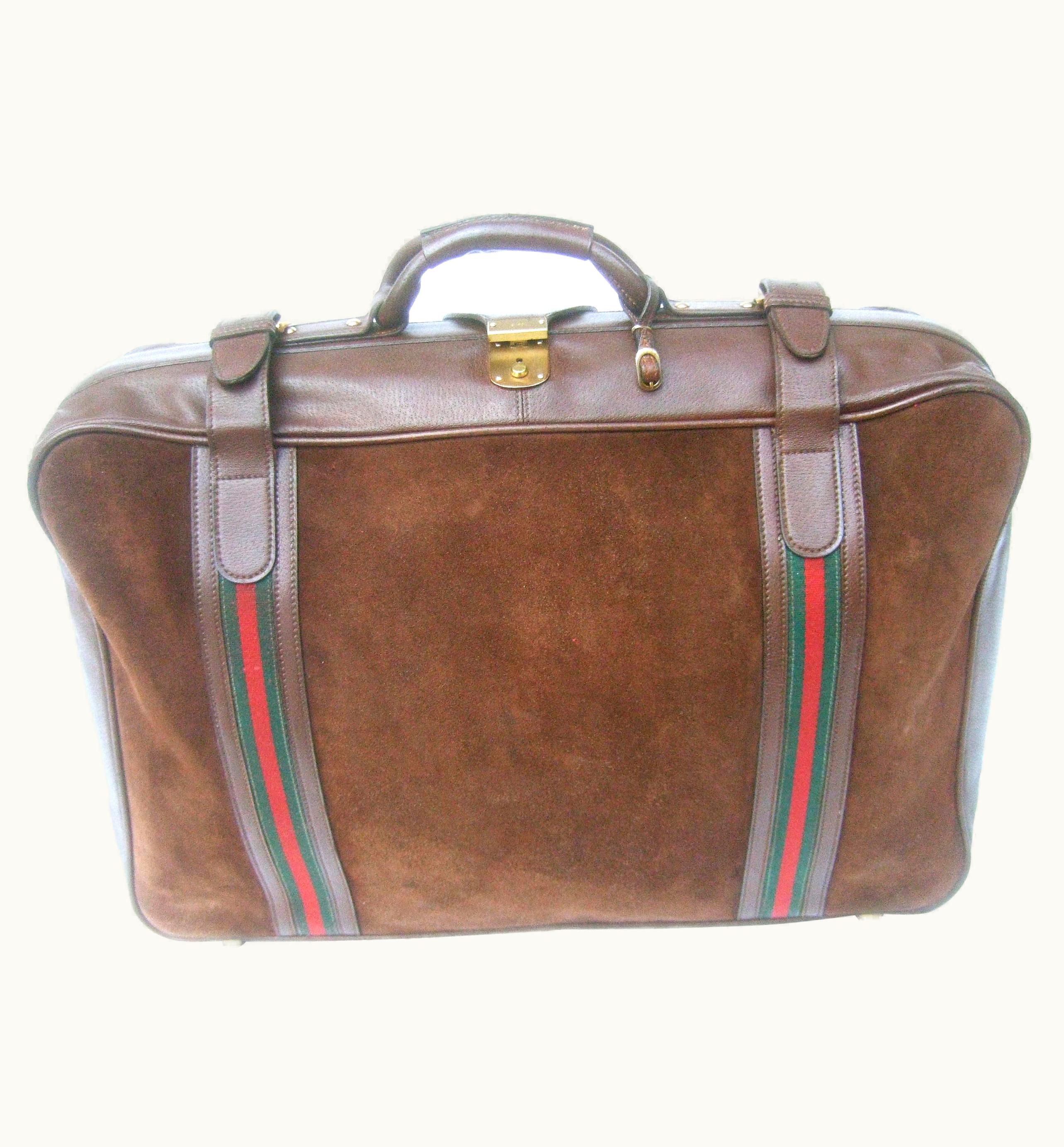 Gucci Italy Luxurious Chocolate Brown Suede Webbed Striped Travel Case C 1970s