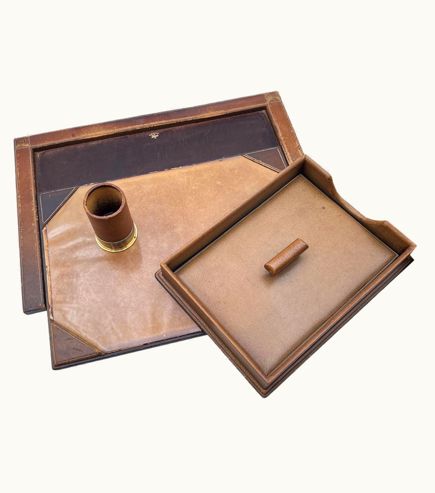 Gucci Vintage Brown Leather 3 Pieces Desk Set Blotter Pen Holder Tray