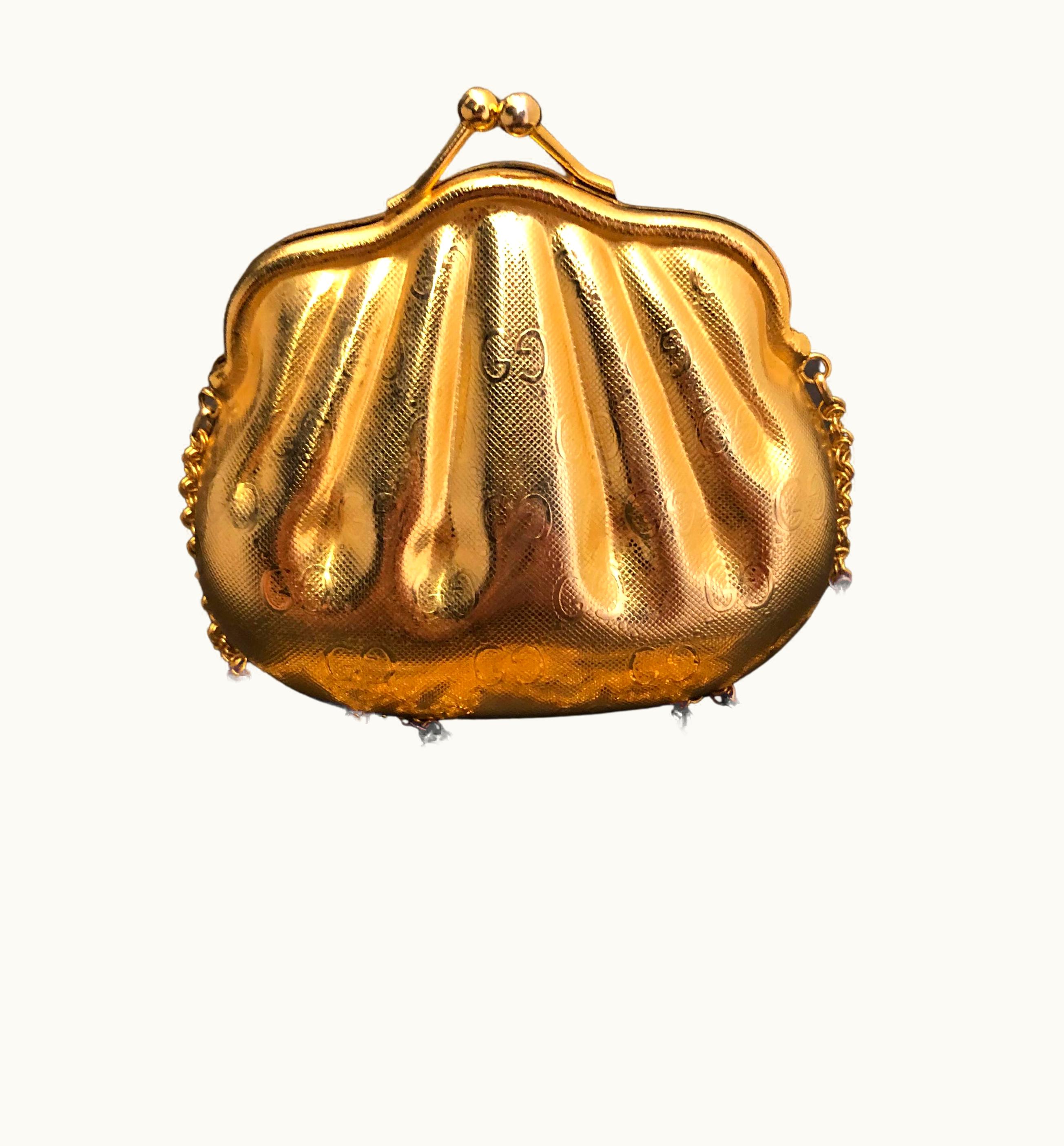 Gucci 1980s Vintage Gucci Gold Toned Monogram Micro Chain Clutch