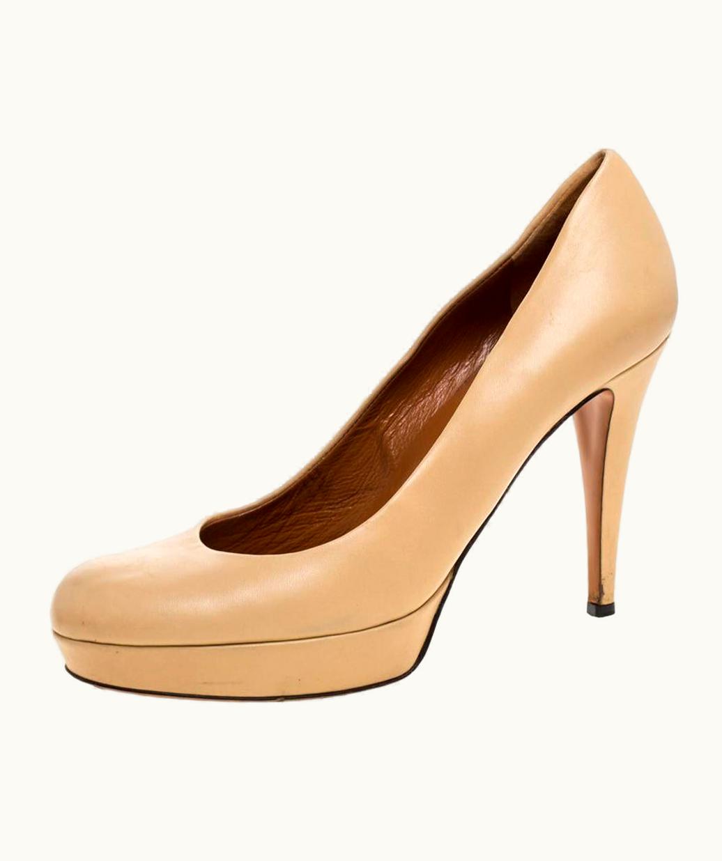 Gucci Beige Leather Pumps
