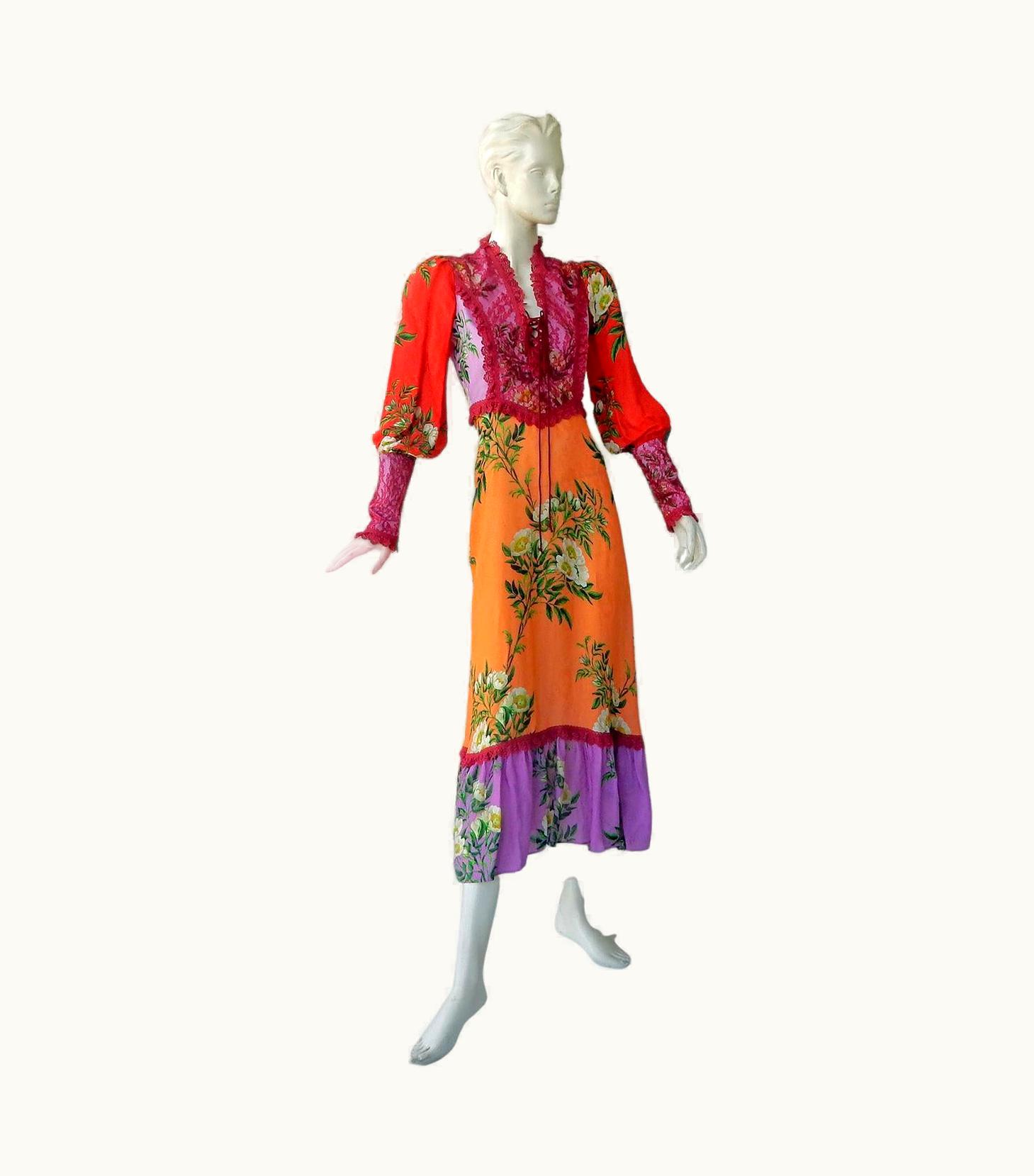 Gucci Gorgeous Gucci Eye Catching Floral Boho Chic Dress