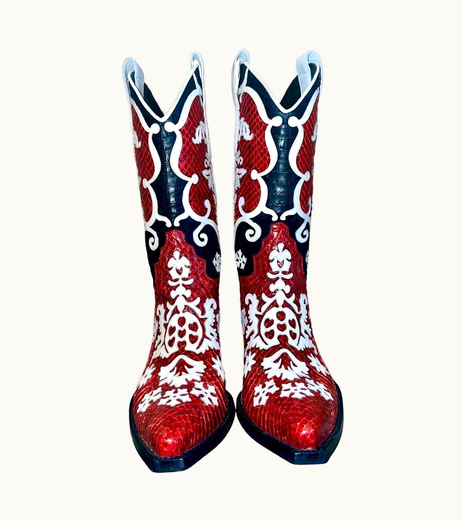 Gucci Gucci By Tom Ford Exotic Cowboy Boots Y2k S/S 2000 & Shorts
