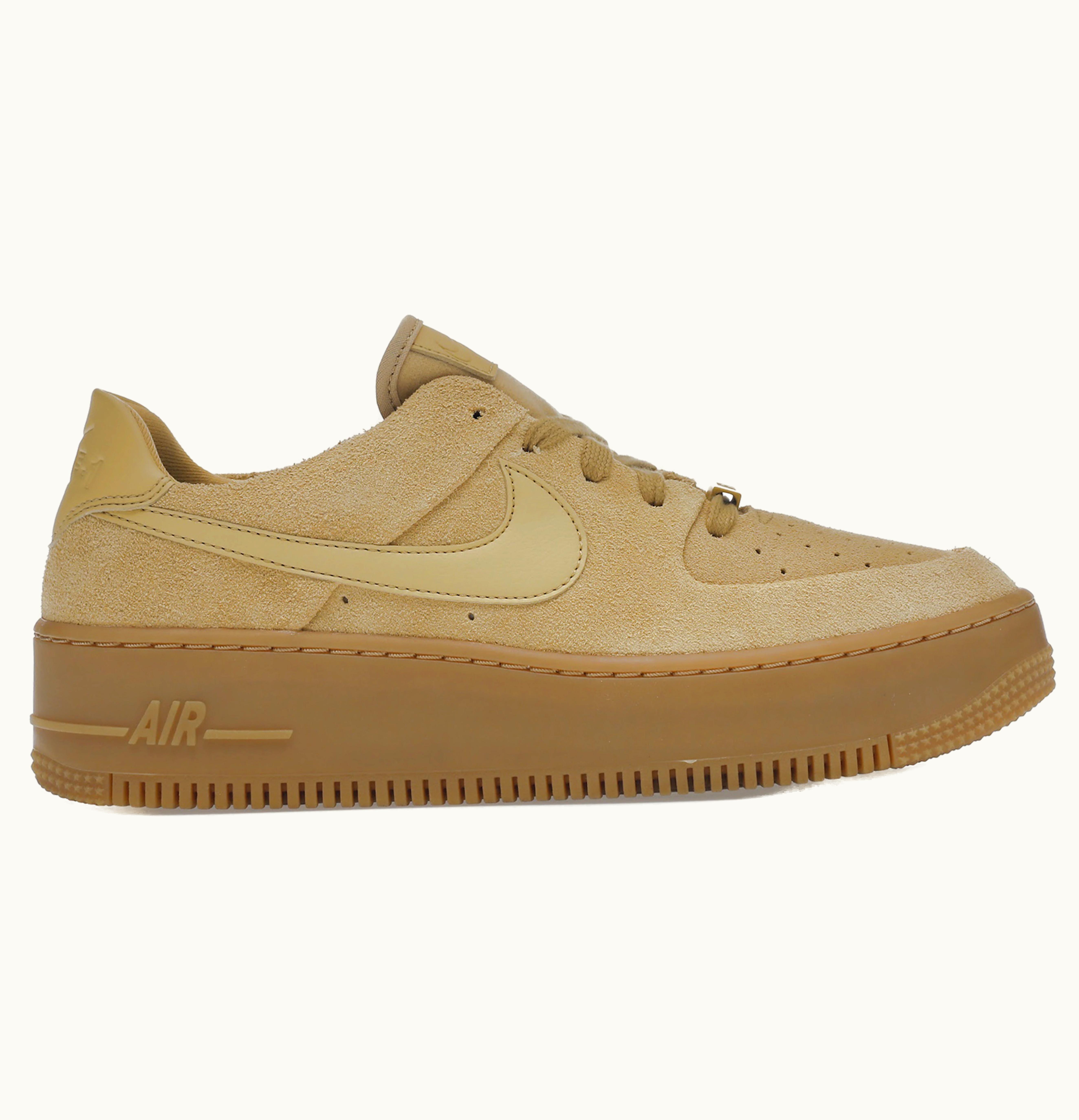 Nike Nike Air Force 1 Sage Low Club Gold W