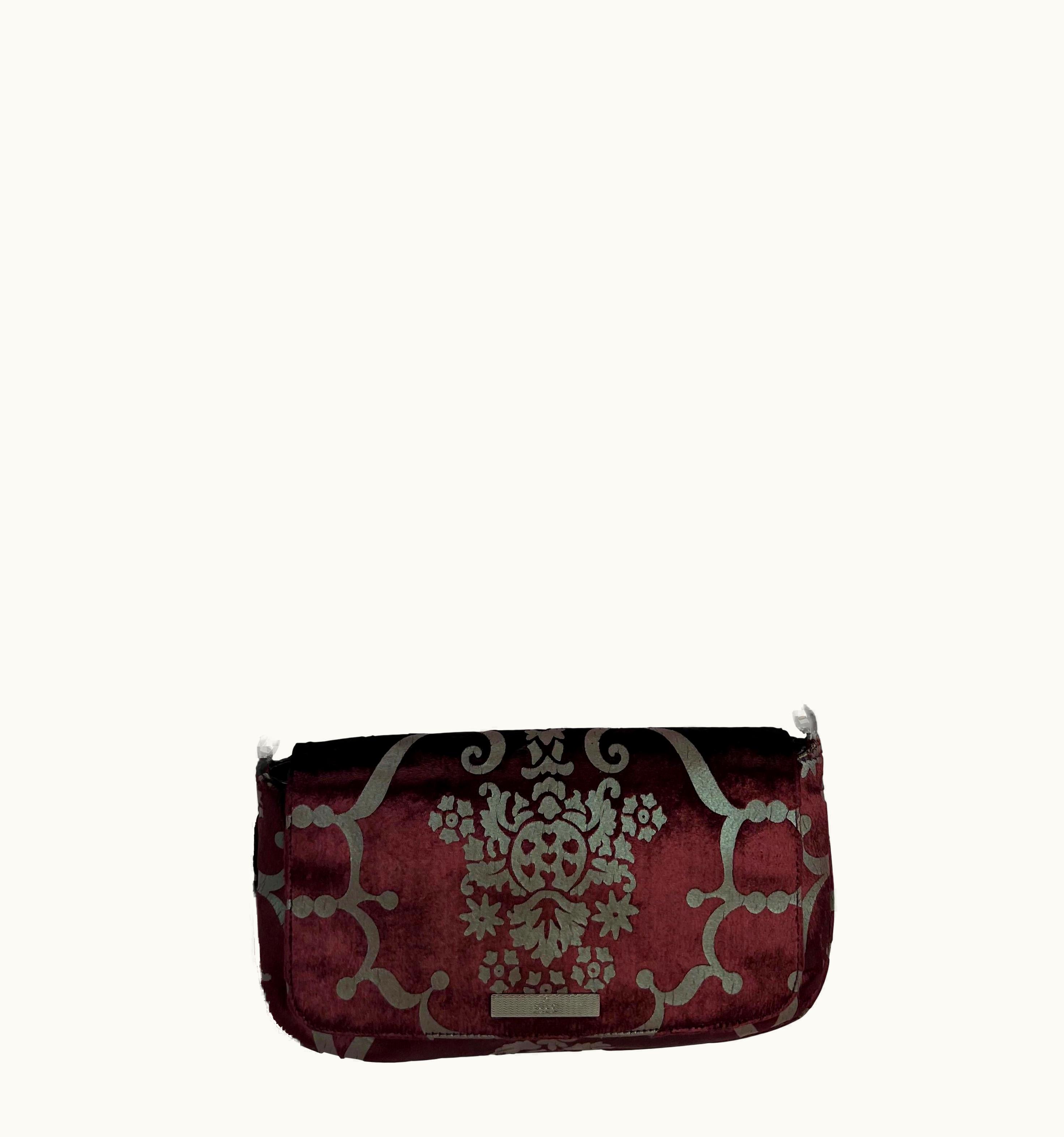 Gucci S/S 2000 Gucci By Tom Ford Burgundy Velvet Chain Bag