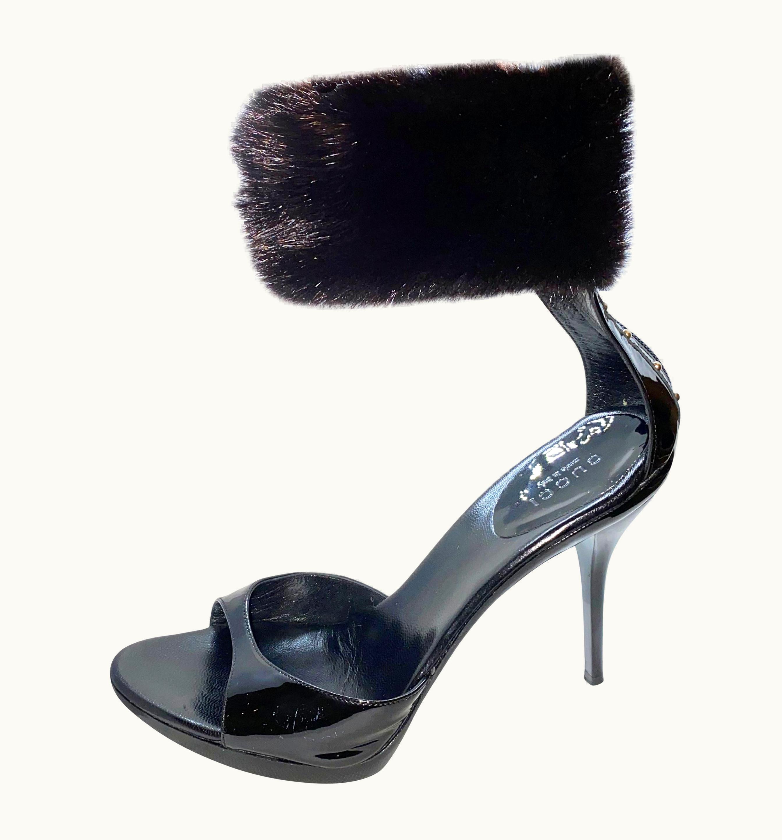 Gucci By Tom Ford Peep 2003 Toe High Heels Bondage Sandals With Fur & Studs