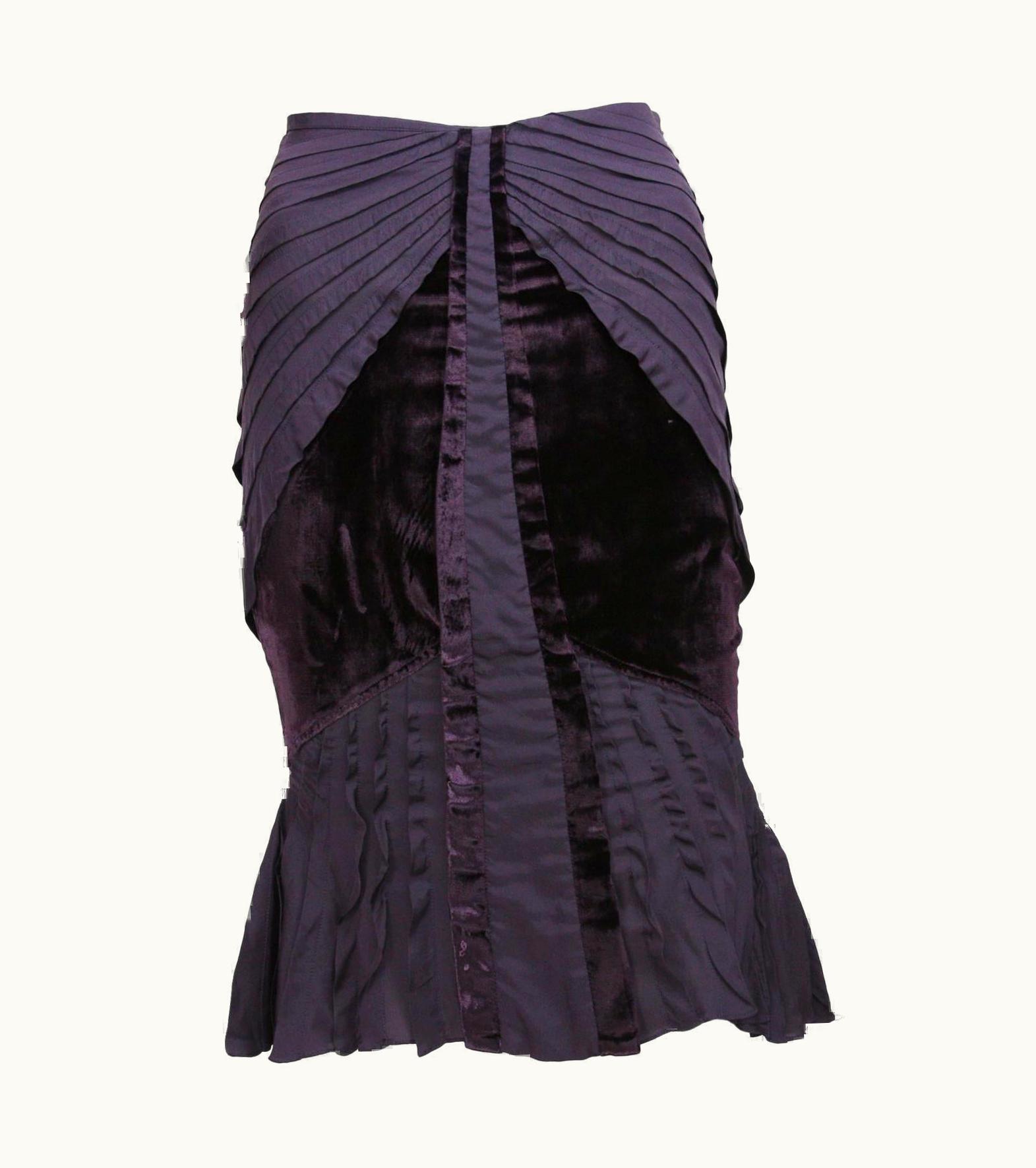 Gucci Tom Ford For Gucci AW 2004 Collection Silk Velvet Purple Pleated Skirt
