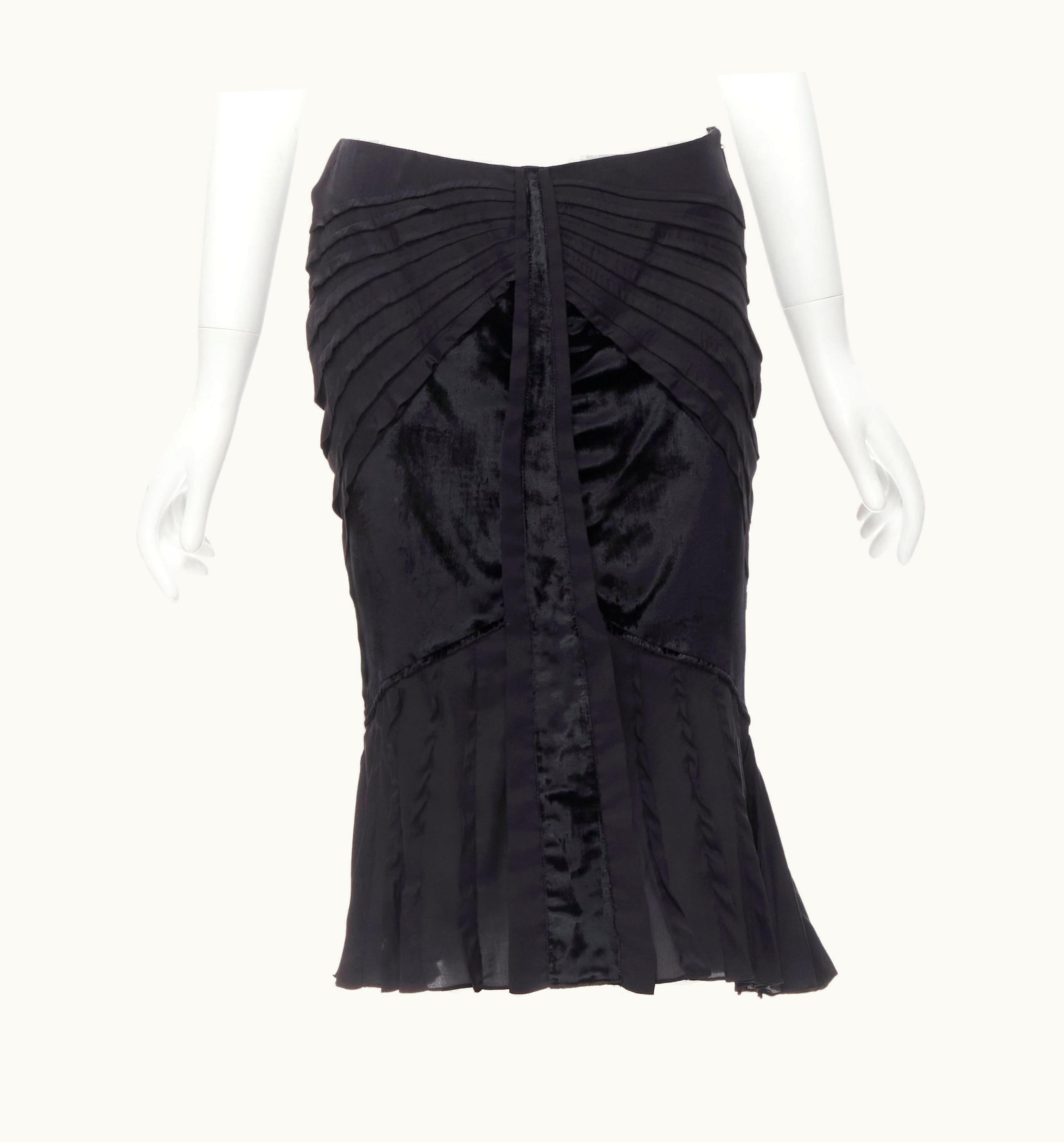 Gucci Gucci 2004 Vintage Tom Ford Runway Black Silk Velvet Pleated Flared Skirt