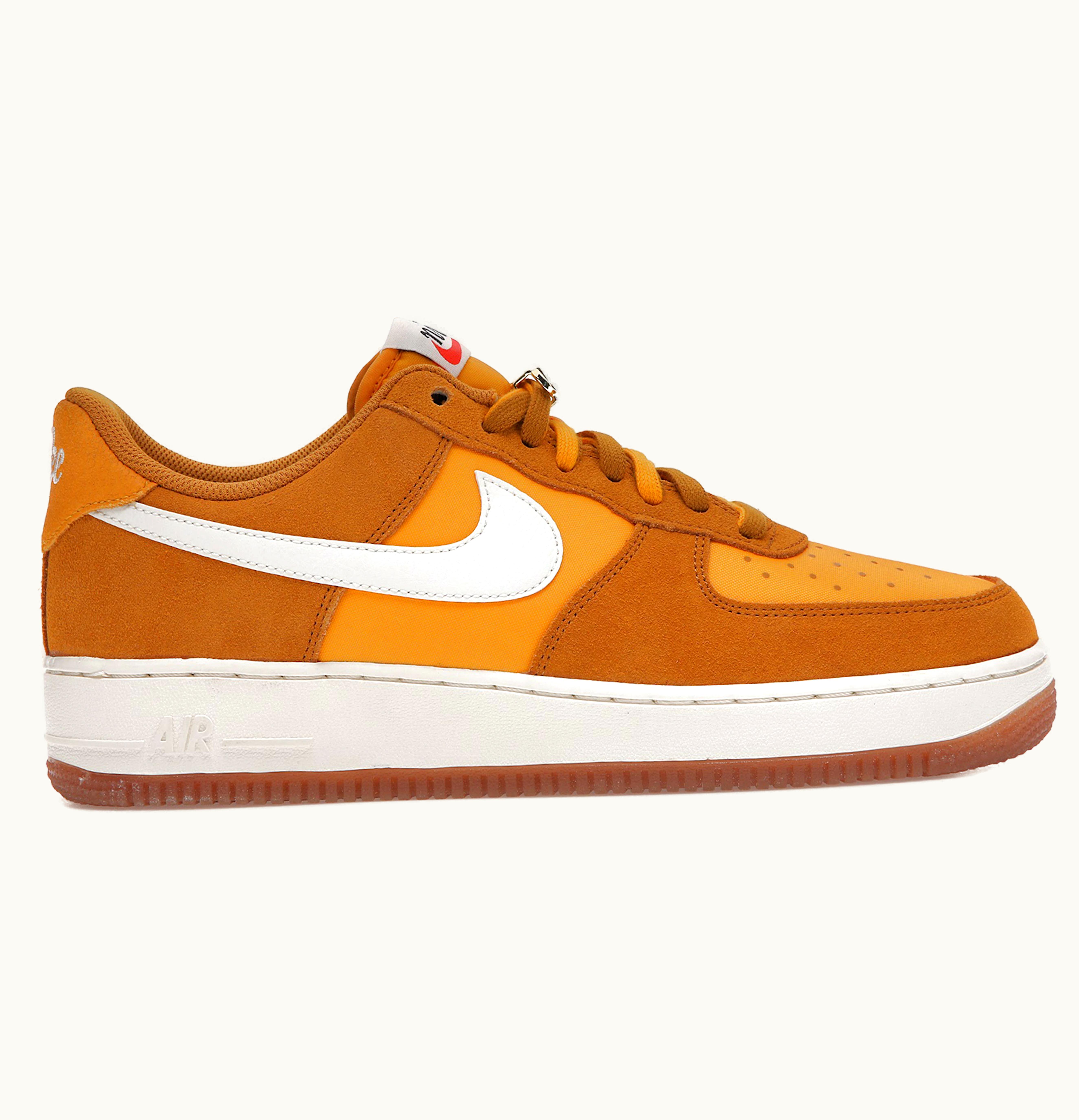 Nike Nike Air Force 1 07 First Use University Gold W
