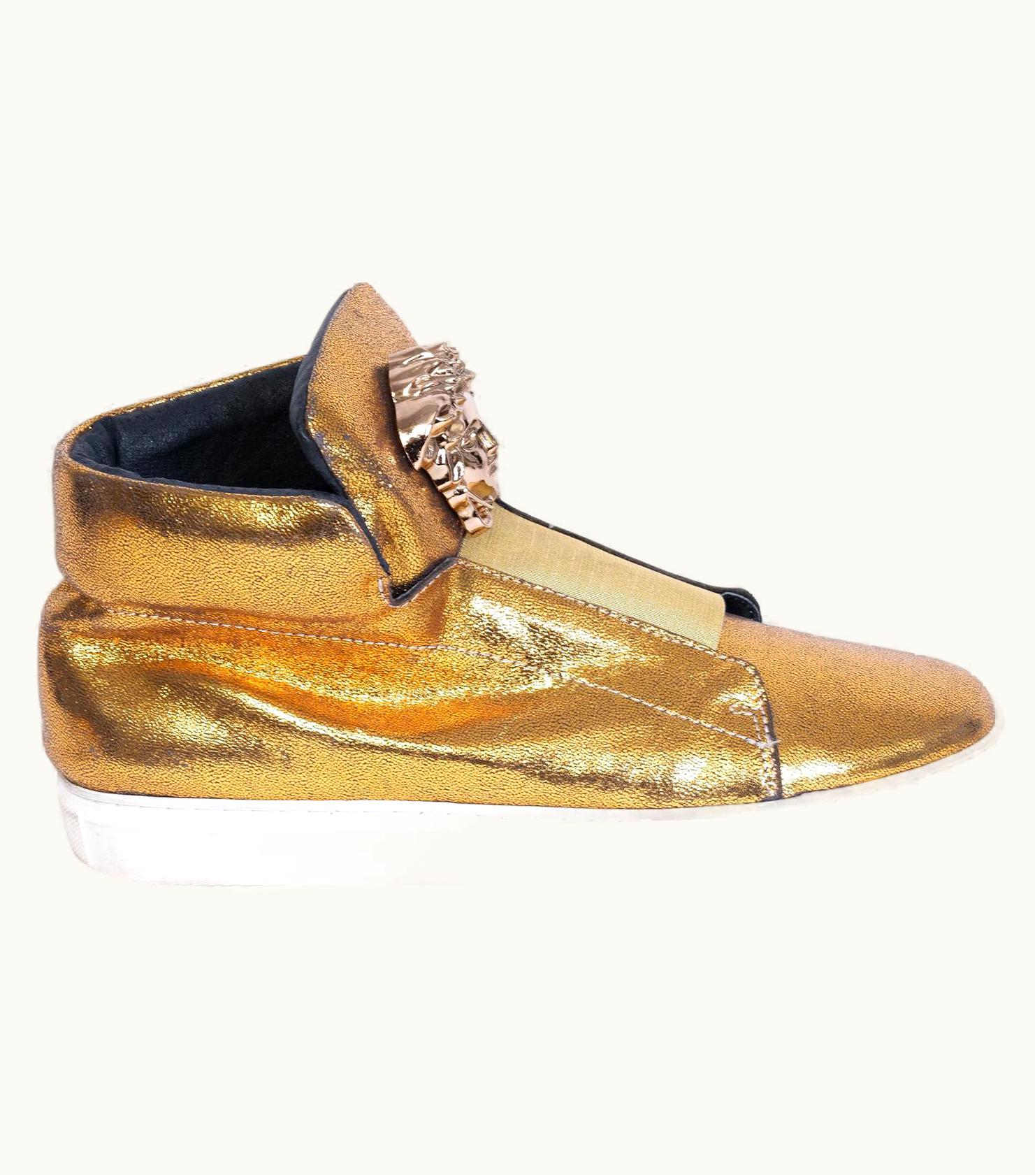 Versace Gold Logo Shoes (43 Eu)