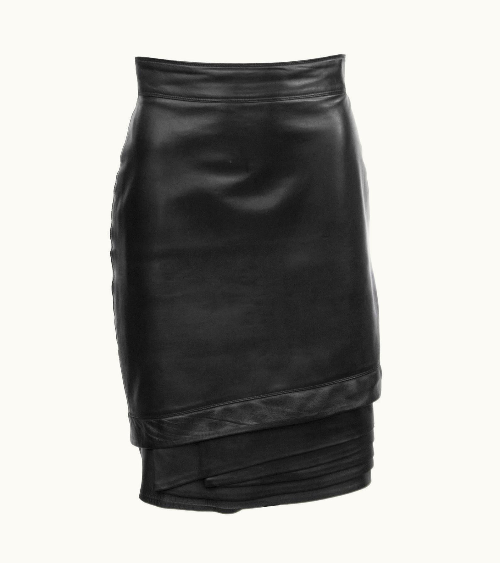 Gianni Versace Couture 1980' Gianni Versace Black Leather Skirt With Tiered Hem Detail