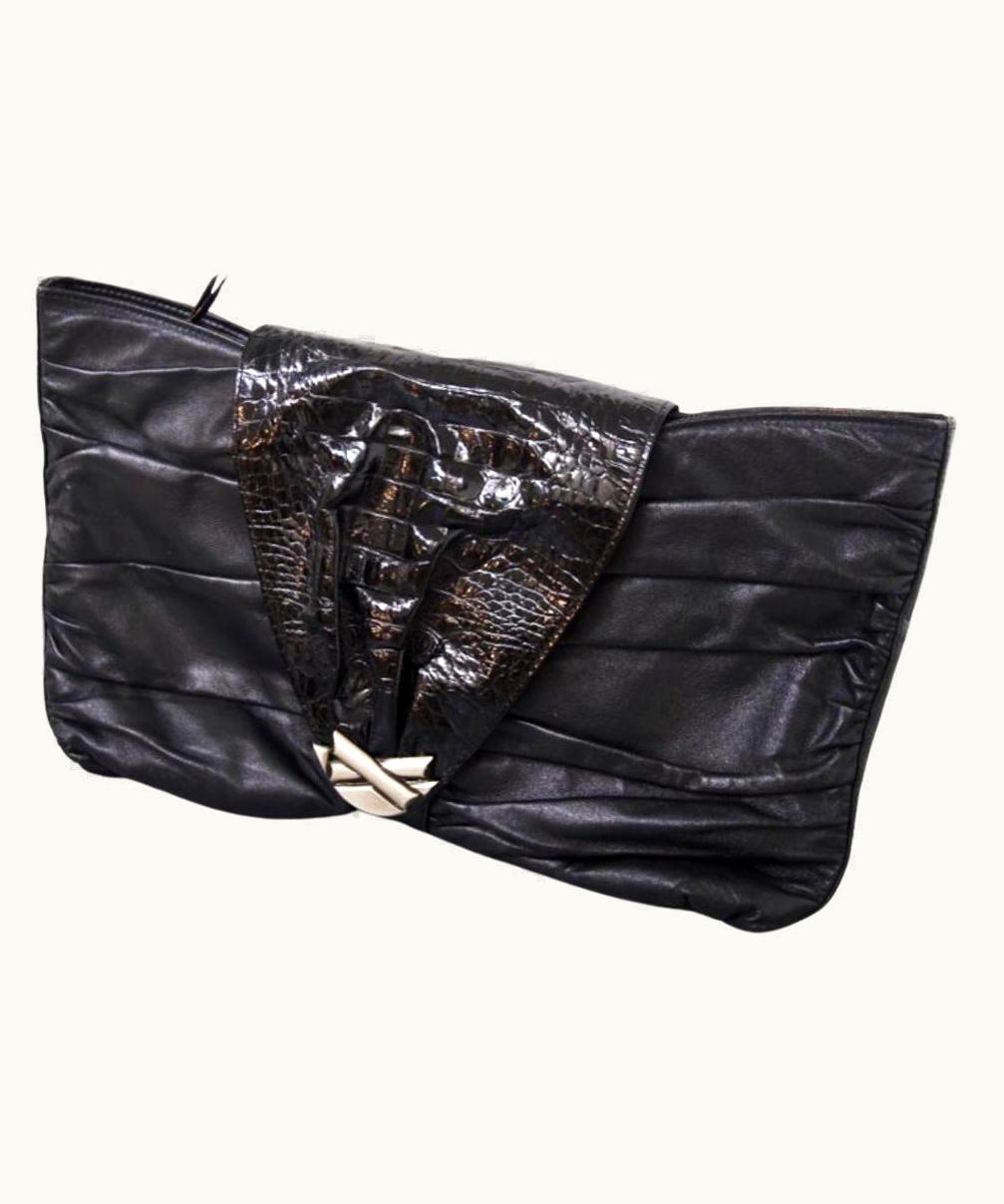 Gianni Versace Couture Gianni Versace Vintage Elegant Leather Pochette