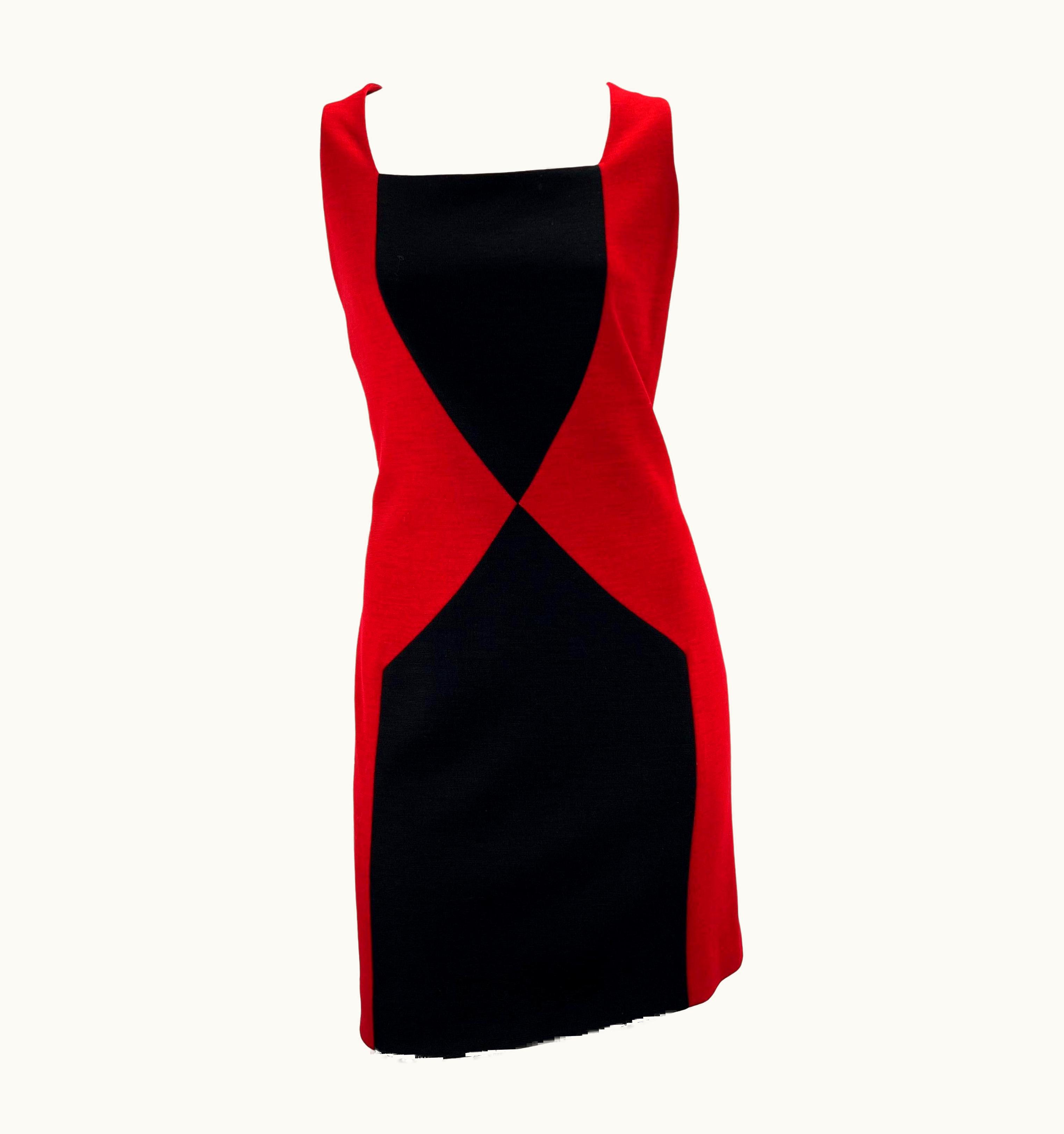 Gianni Versace Couture AW 1997 Gianni Versace Couture Runway Red Colorblock Sleeveless Dress