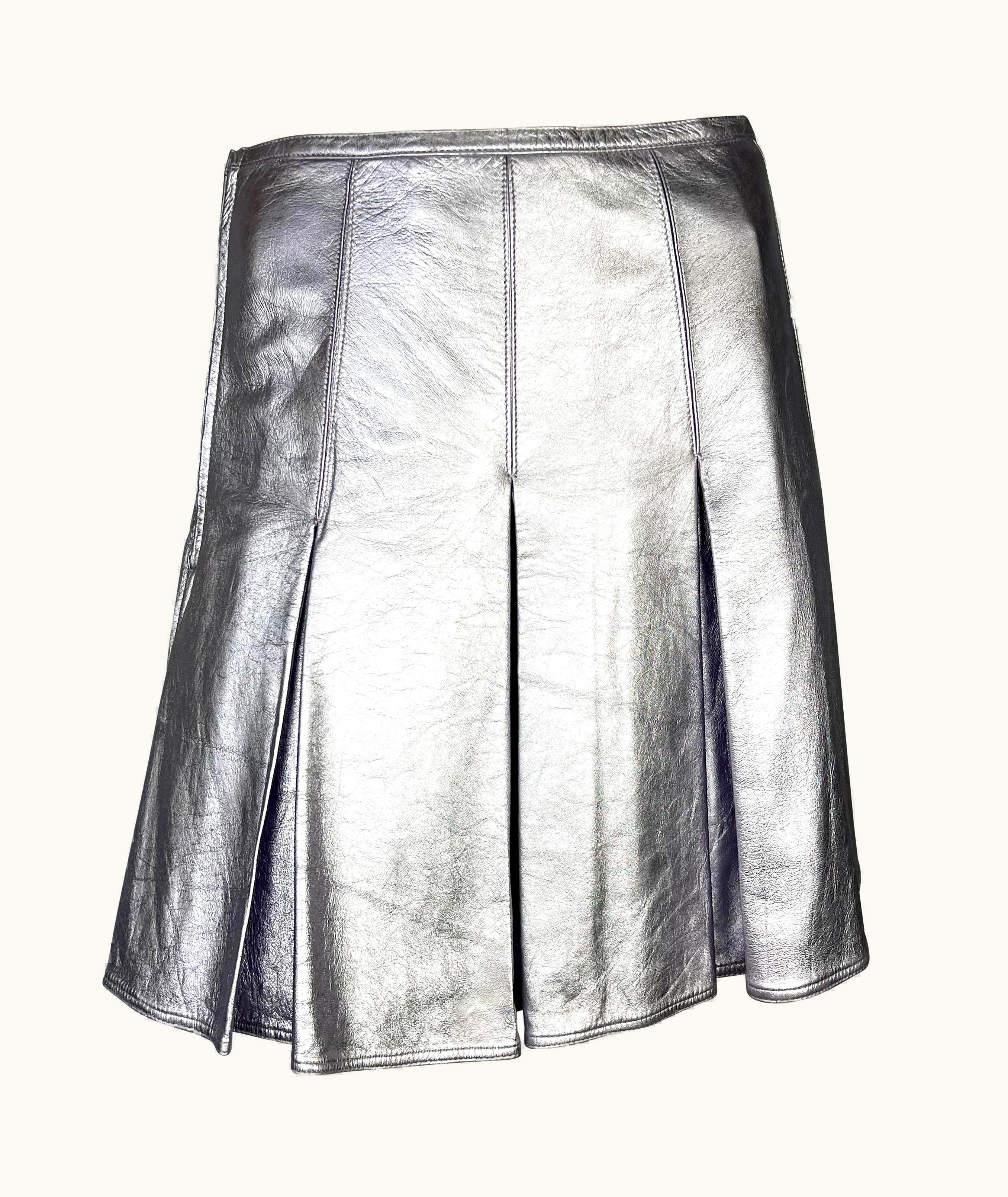 Gianni Versace Couture AW 1994 Gianni Versace Lavender Purple Metallic Leather Pleated Flare Skirt