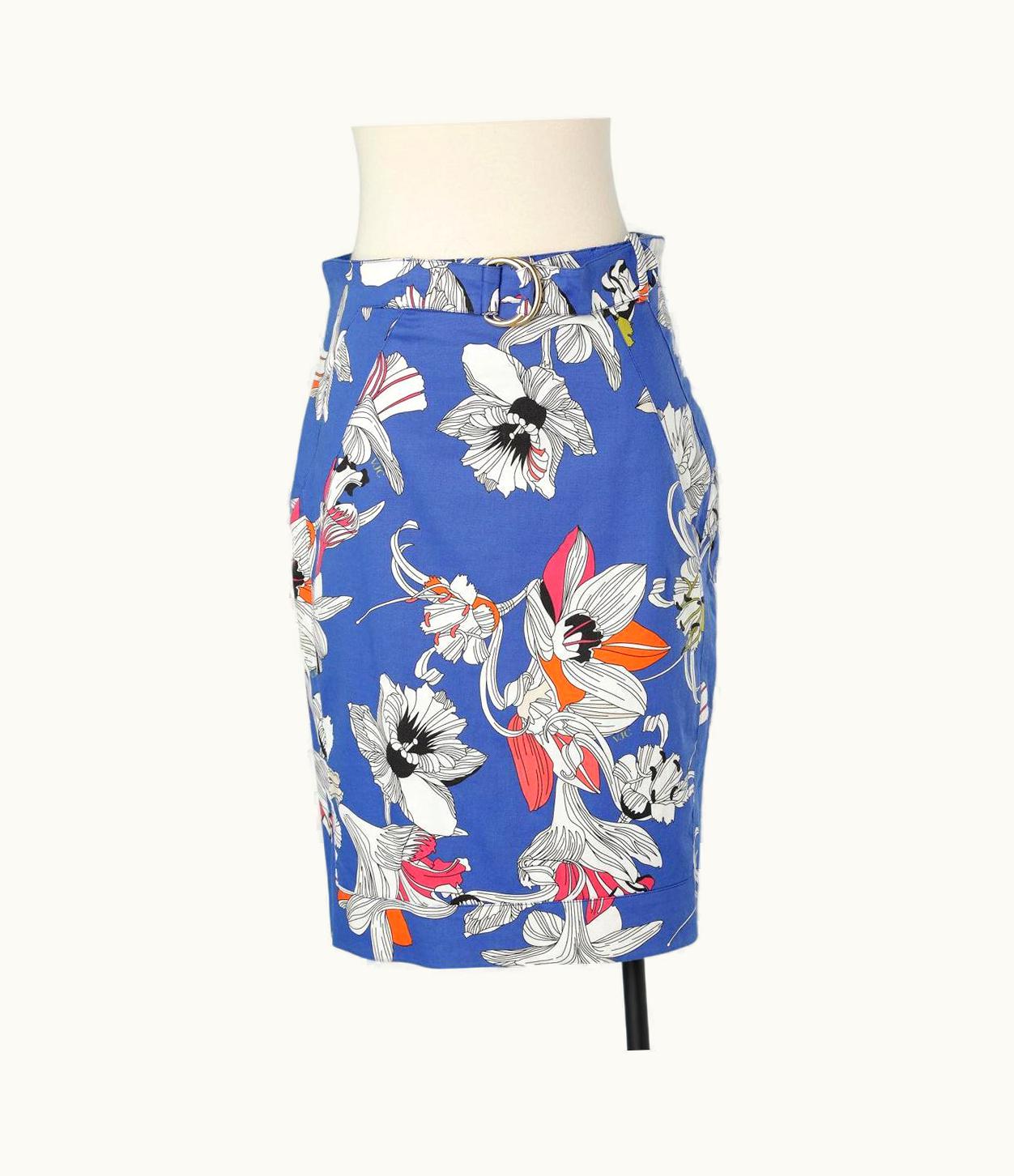 Versace Branded Flower Printed Skirt With Gold Metal Buckle Versace Vjc